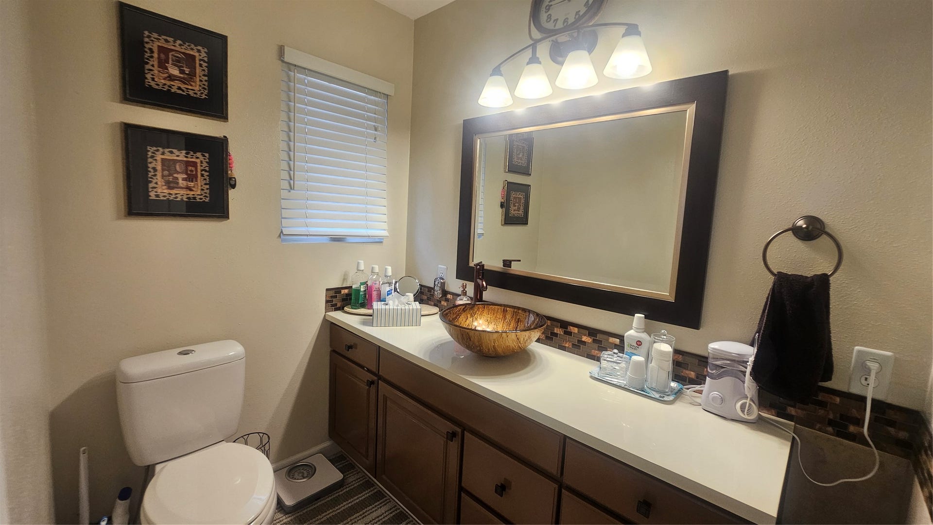 309 29th Avenue NE, Great Falls, MT 59404 Primary Bathroom