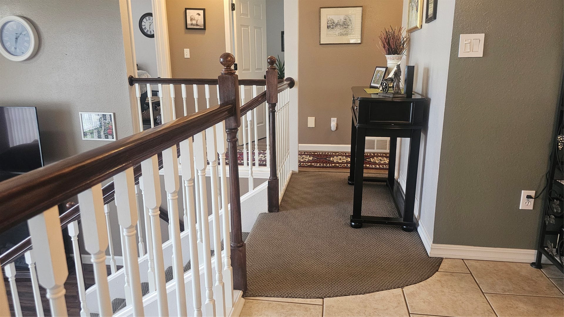 309 29th Avenue NE, Great Falls, MT 59404 Upper Level Landing