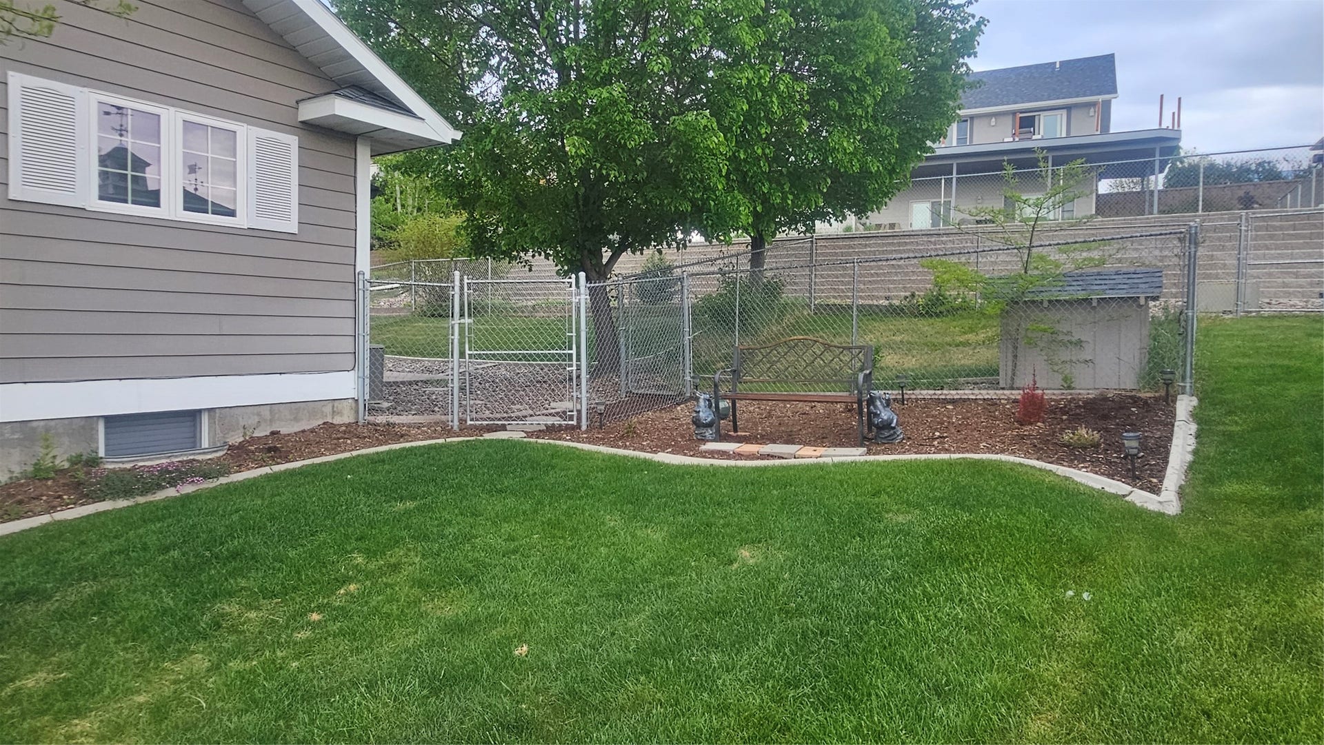 309 29th Avenue NE, Great Falls, MT 59404 Side Yard