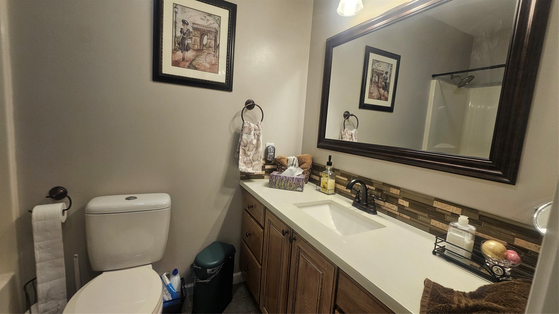 309 29th Avenue NE, Great Falls, MT 59404 Main Floor Bathroom