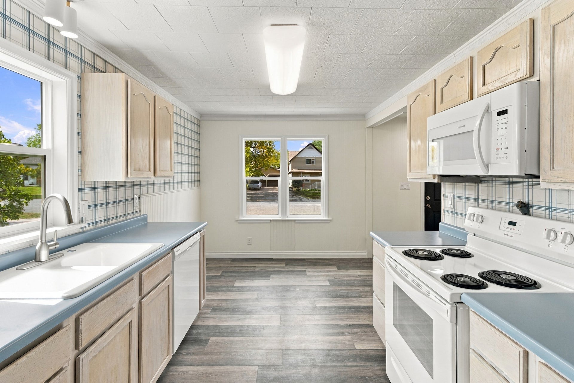 210 N Oak Street, Townsend, MT 59644 210 N Oak Street, Townsend, MT 59644