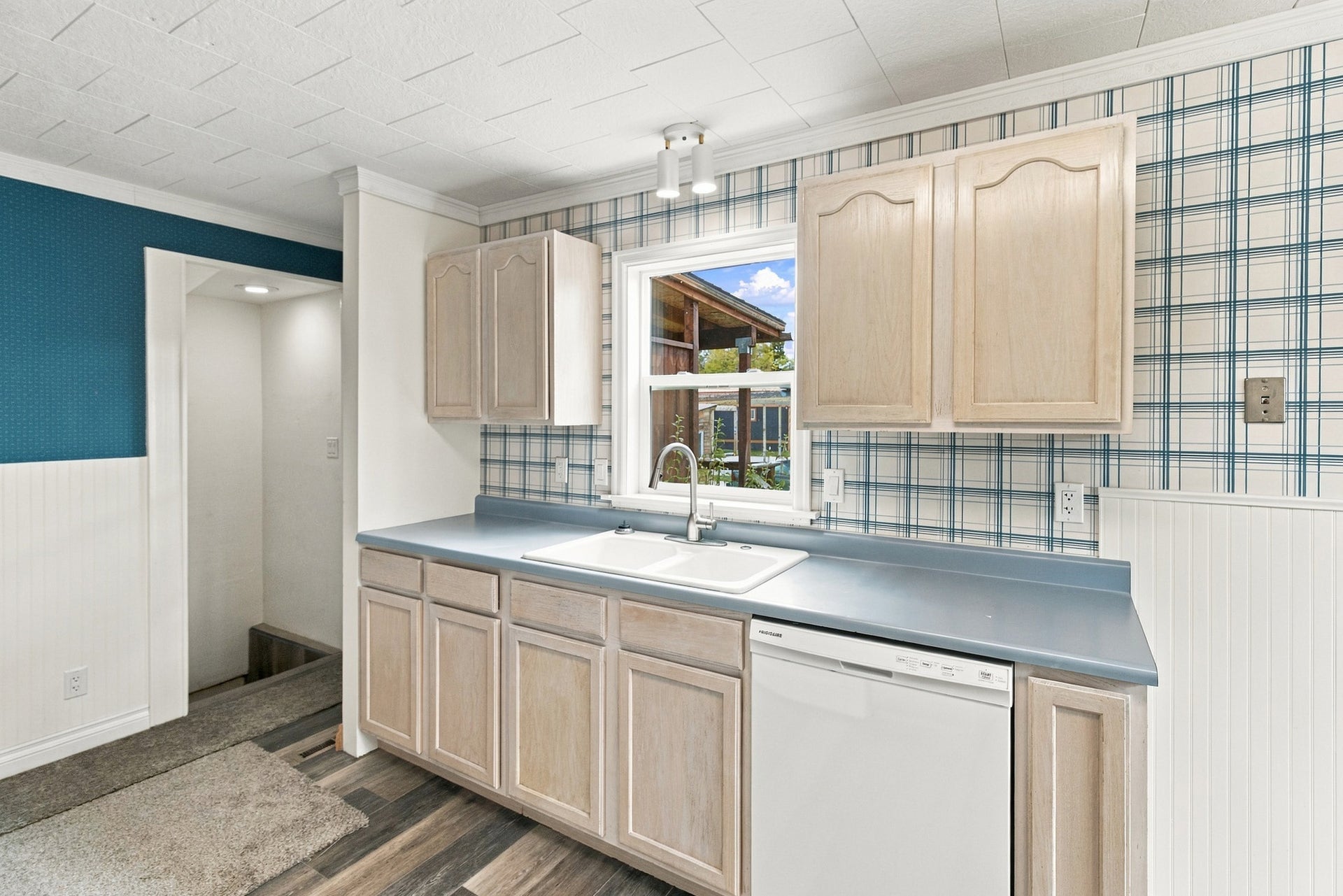 210 N Oak Street, Townsend, MT 59644 210 N Oak Street, Townsend, MT 59644