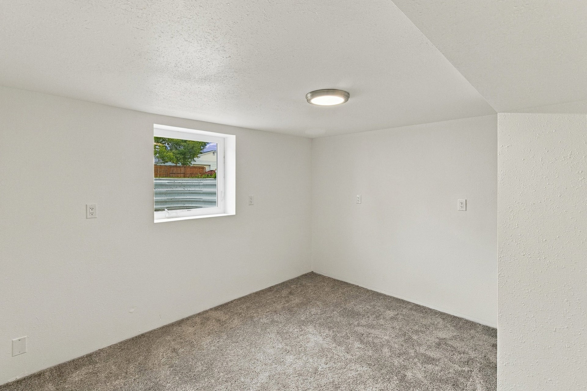 210 N Oak Street, Townsend, MT 59644 210 N Oak Street, Townsend, MT 59644