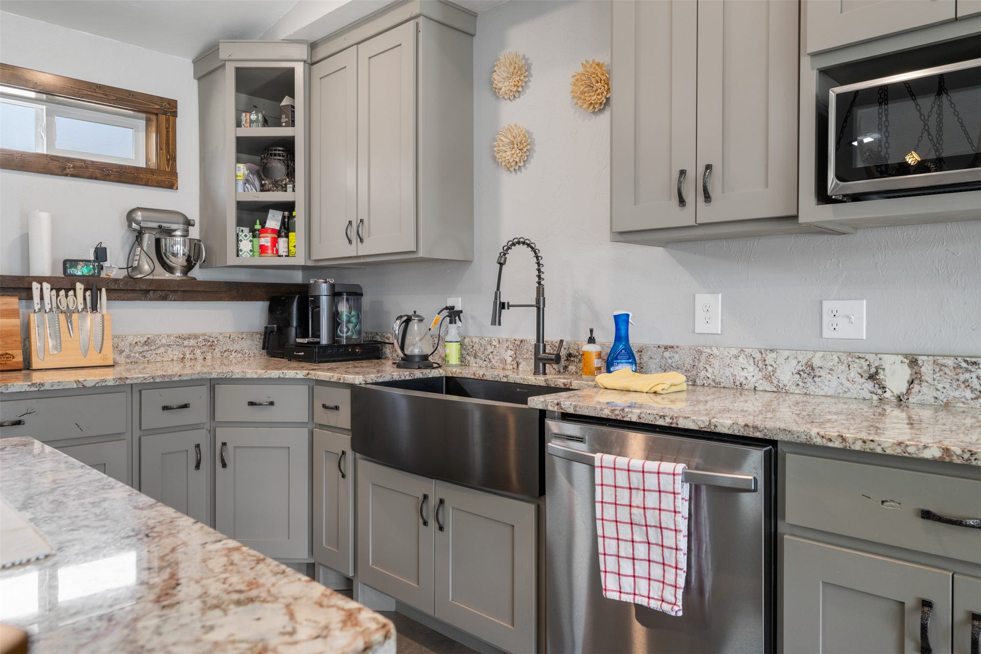 3015 N Cable Road, Anaconda, MT 59711