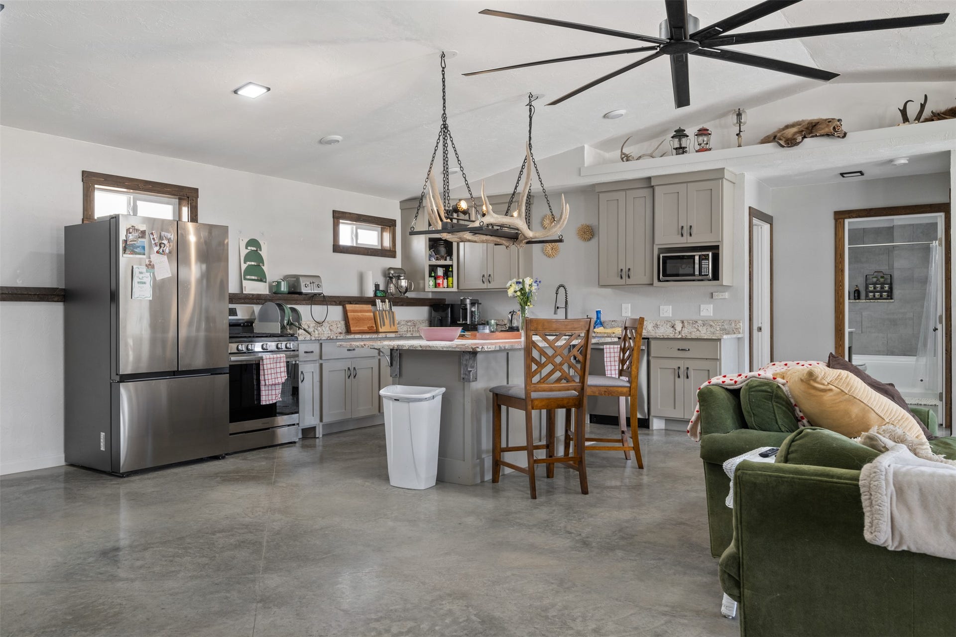 3015 N Cable Road, Anaconda, MT 59711
