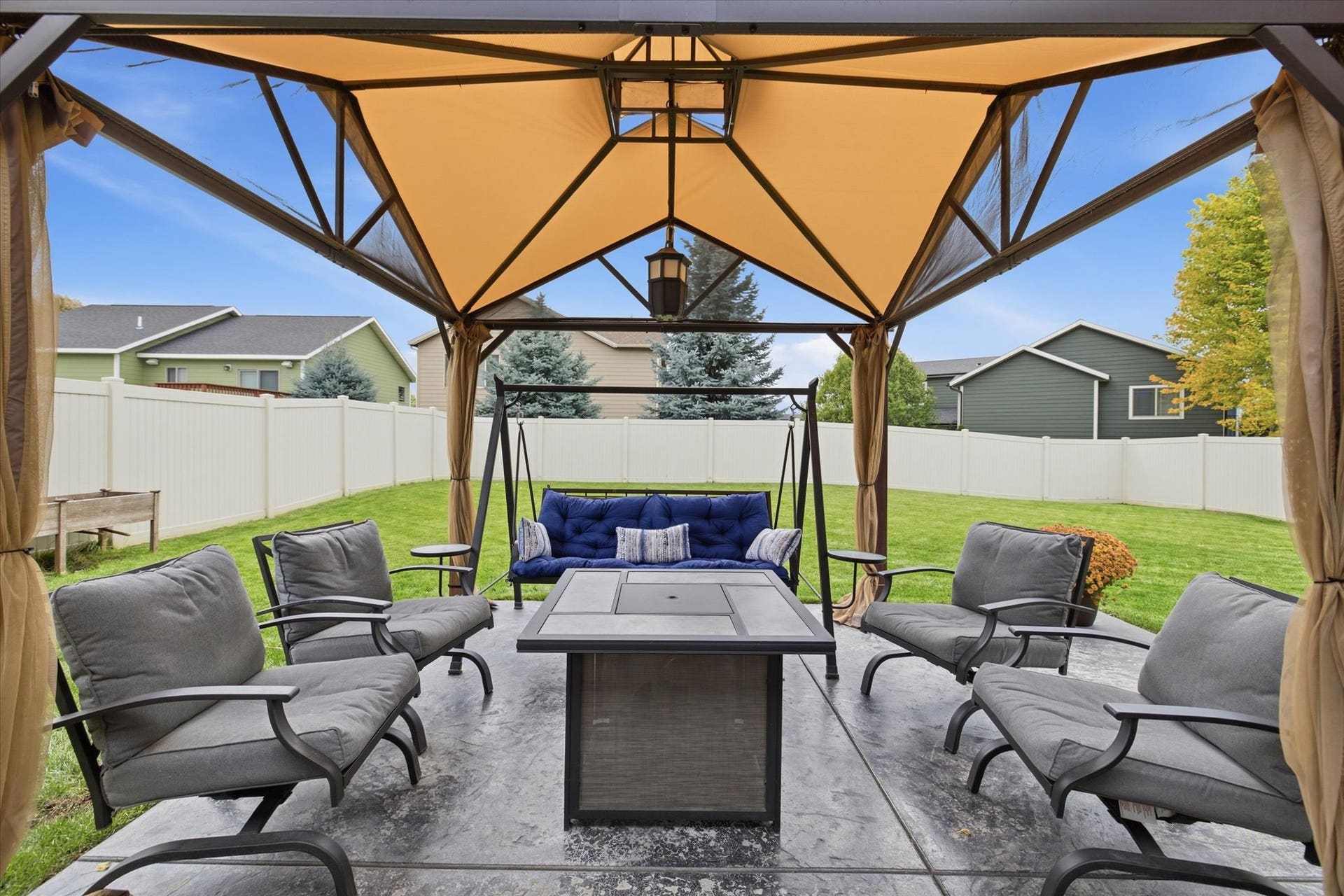 1012 Clark Fork Drive, Kalispell, MT 59901 Gazebo