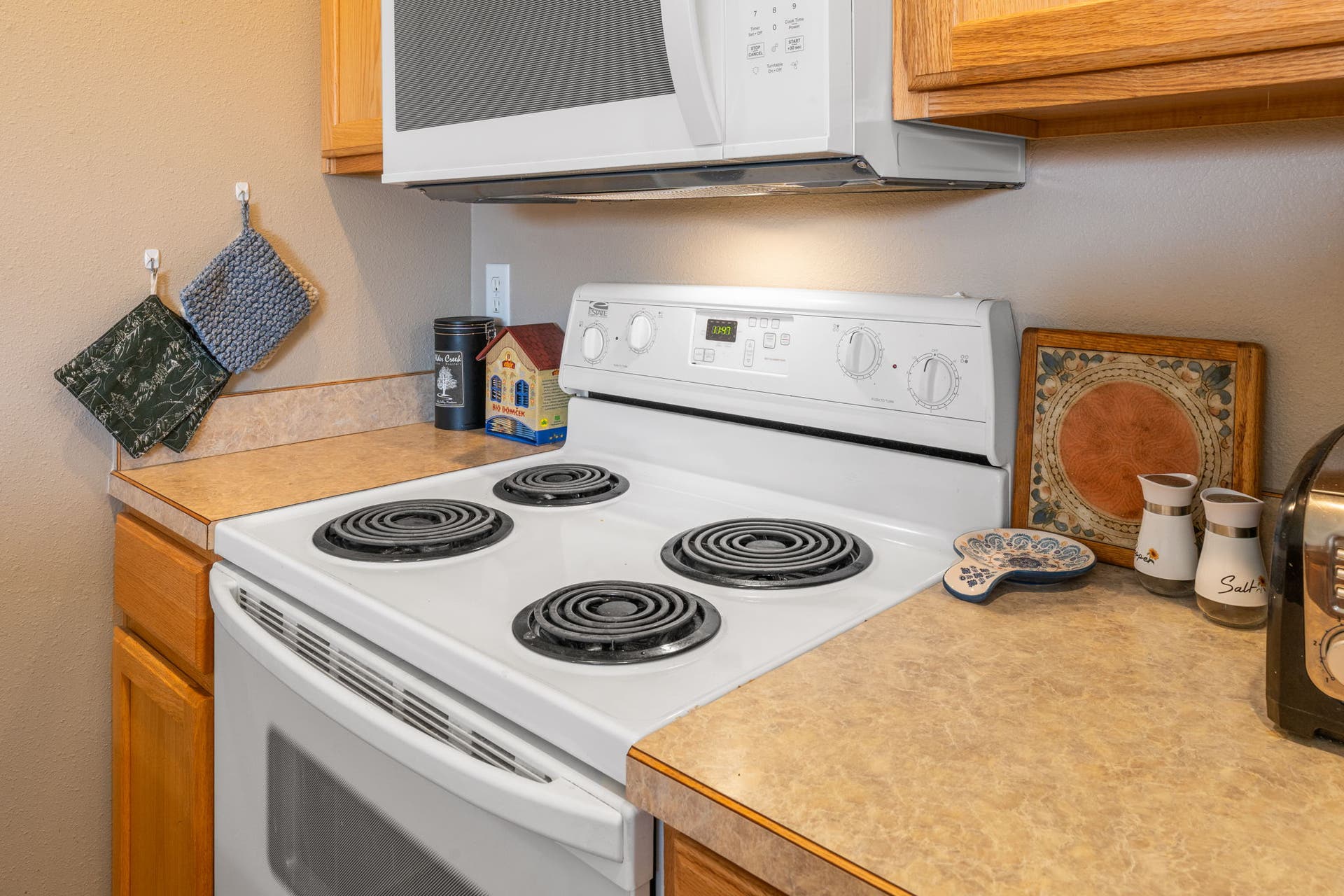 305 Boundary Street, Sheridan, MT 59749