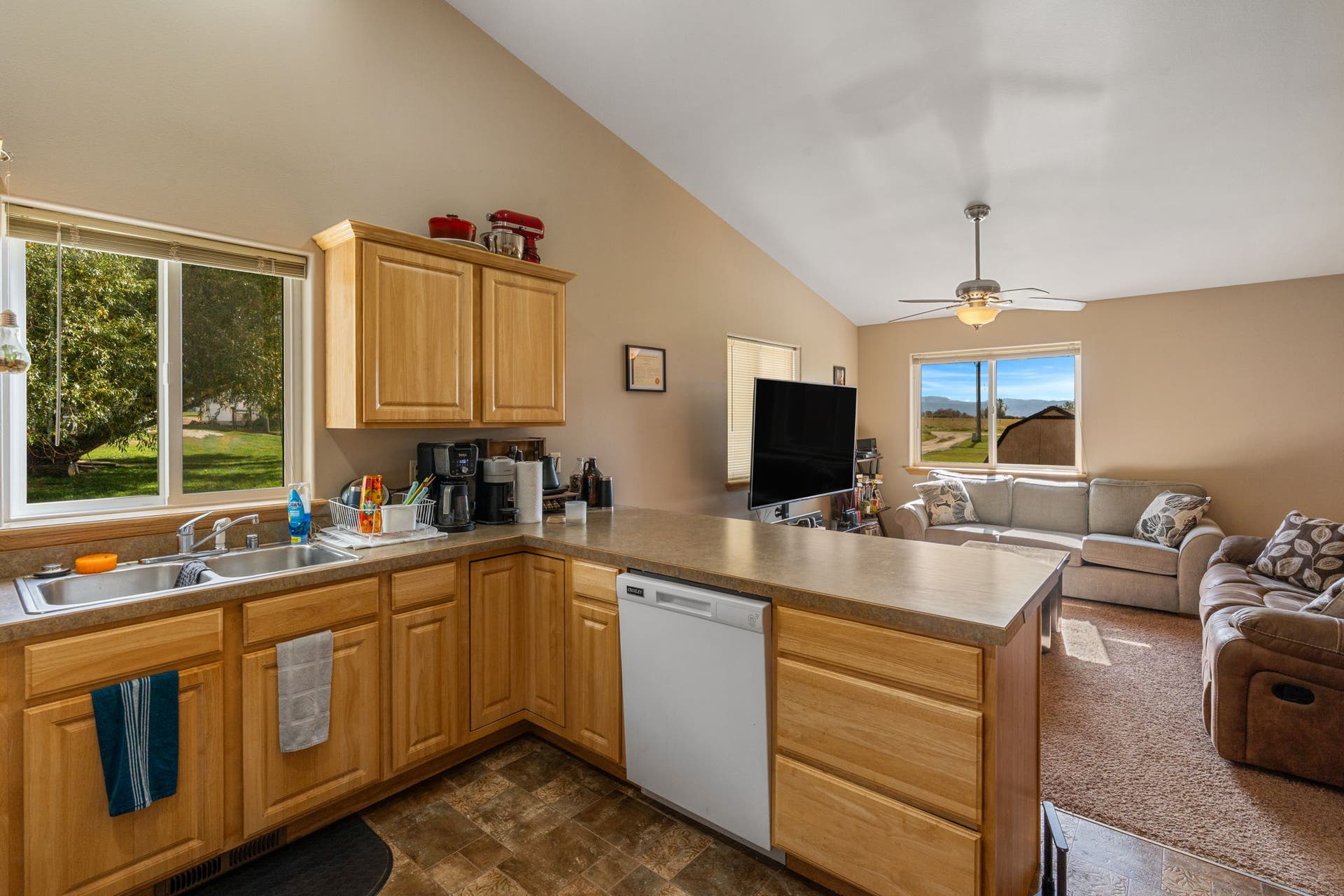 305 Boundary Street, Sheridan, MT 59749
