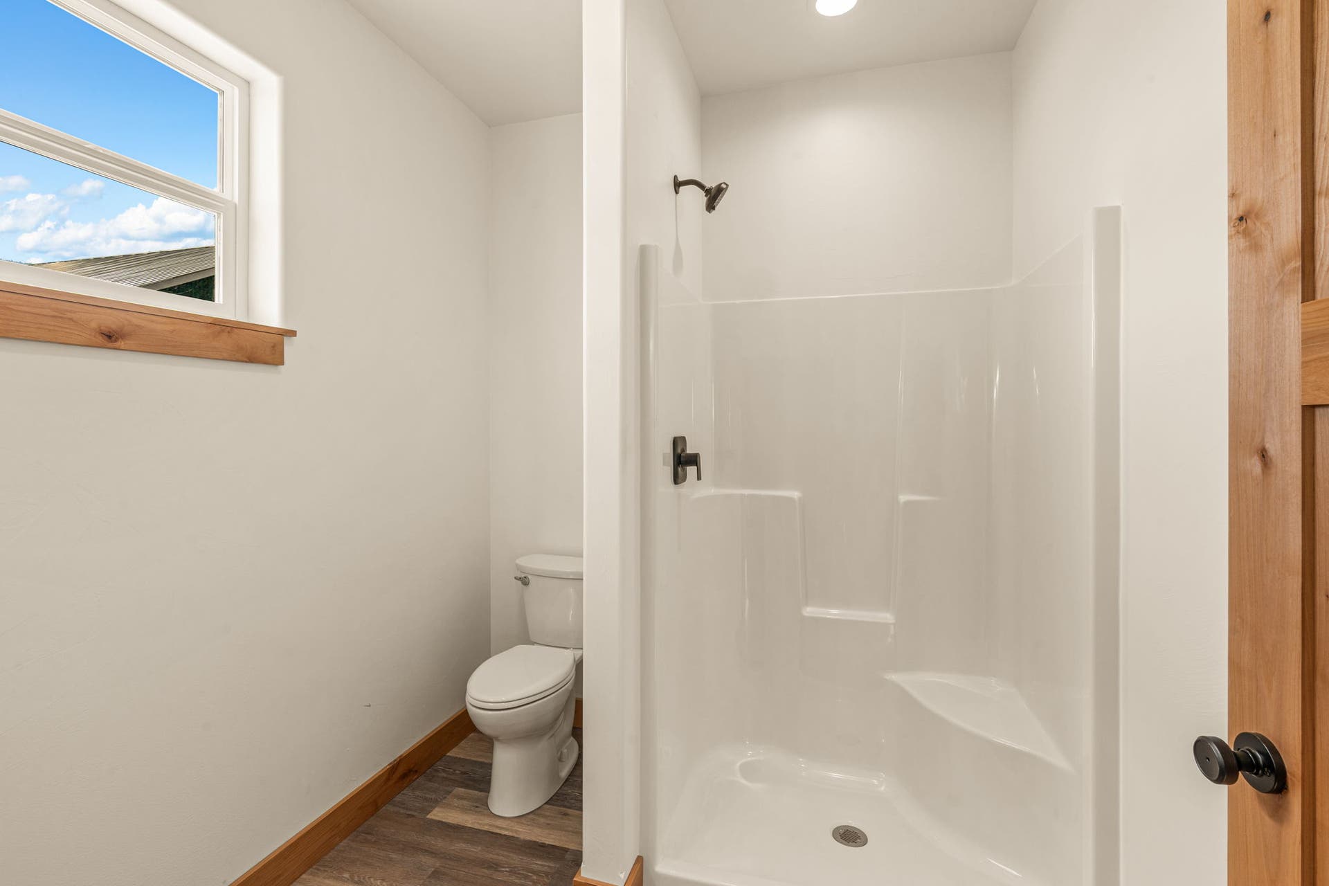 14 Nez Perce Trail, Townsend, MT 59644 Primary Bathroom