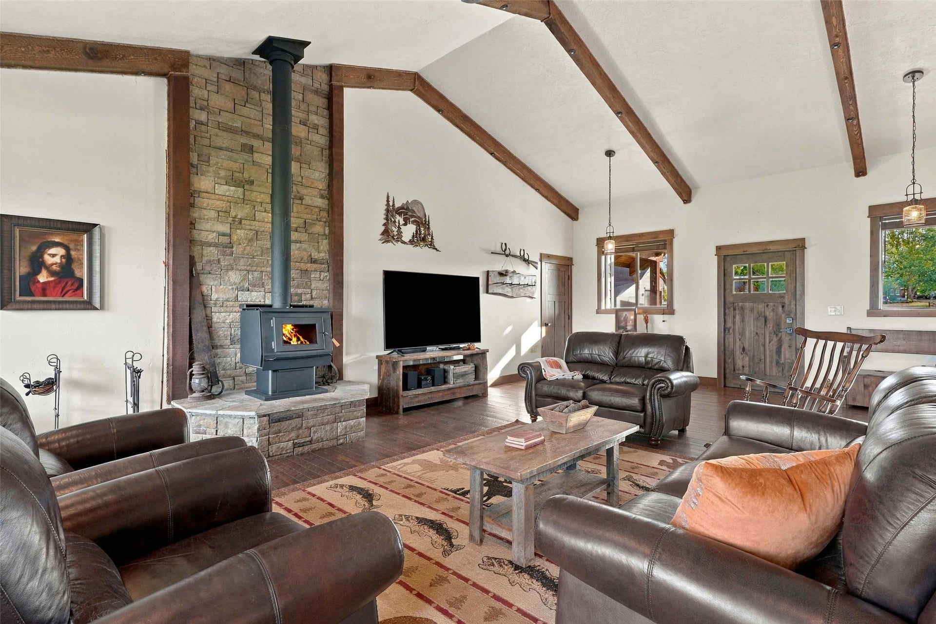 2015 View Lane, Corvallis, MT 59828 2015 View Lane, Corvallis, MT 59828