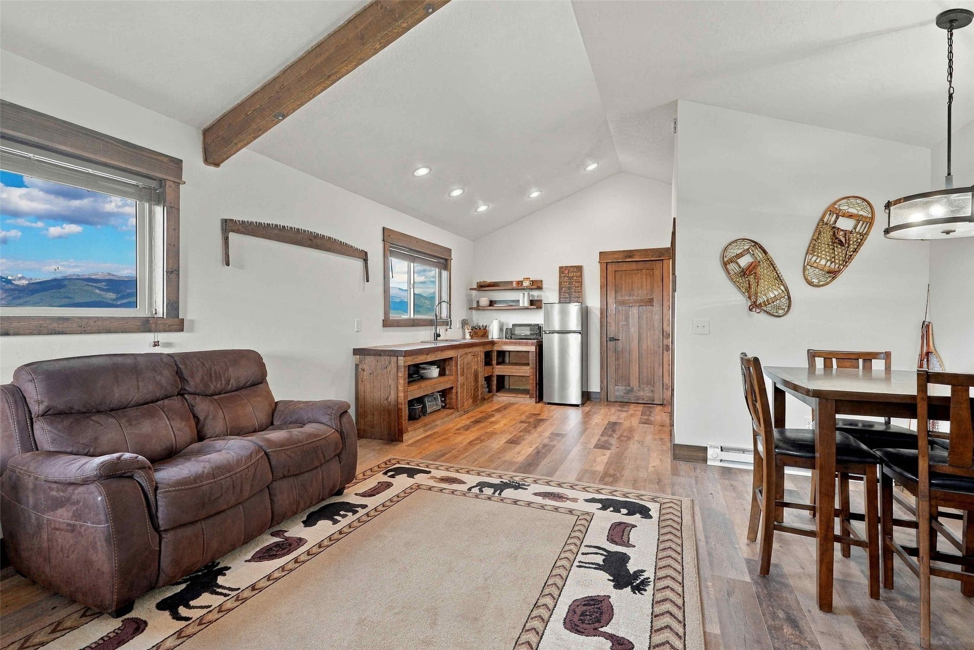 2015 View Lane, Corvallis, MT 59828 2015 View Lane, Corvallis, MT 59828