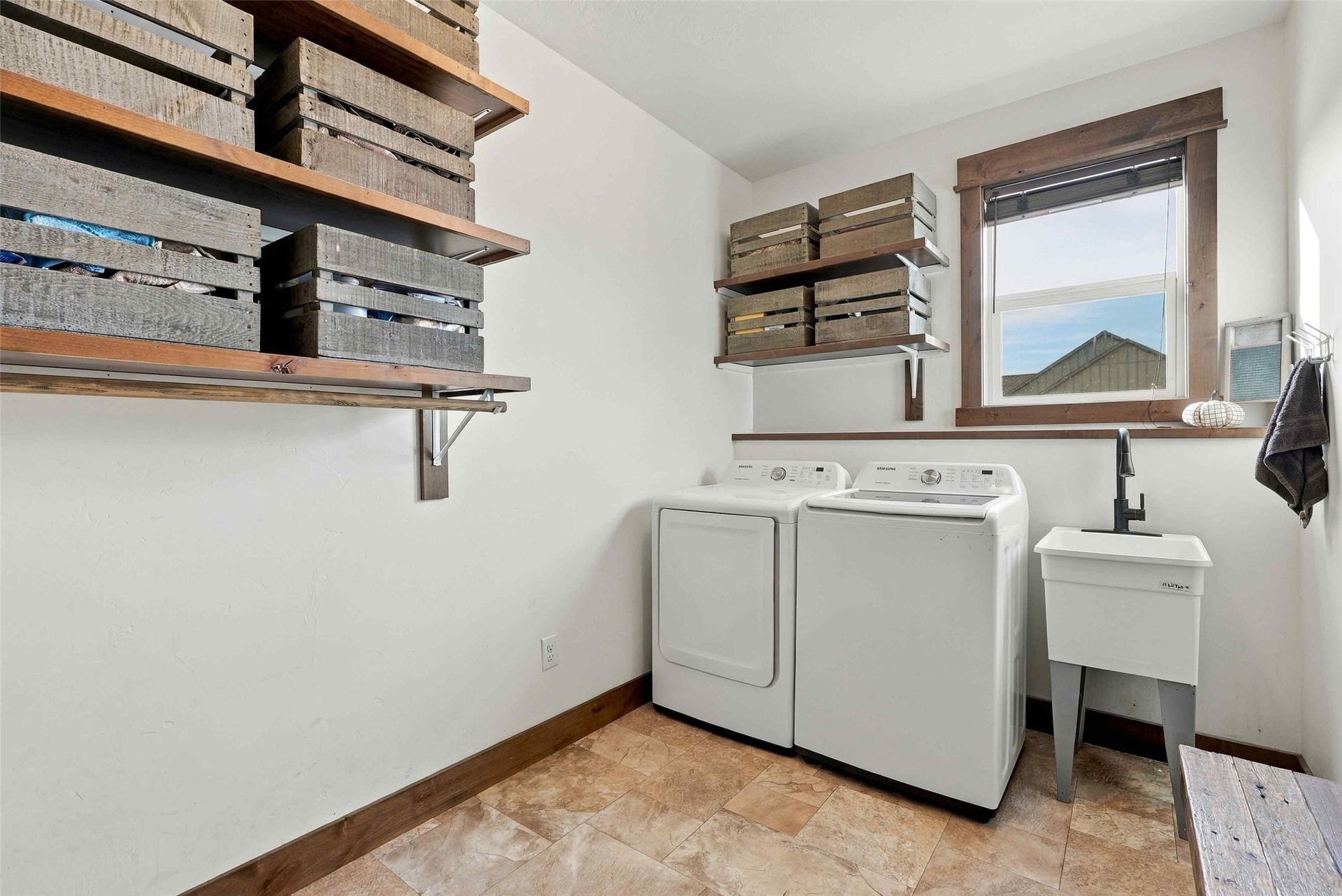 2015 View Lane, Corvallis, MT 59828 2015 View Lane, Corvallis, MT 59828