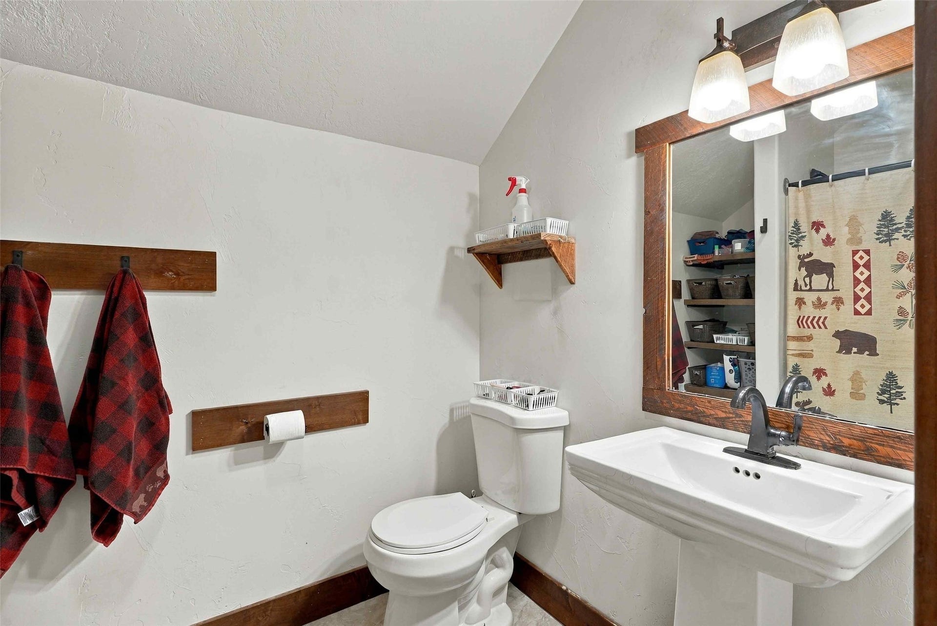 2015 View Lane, Corvallis, MT 59828 2015 View Lane, Corvallis, MT 59828