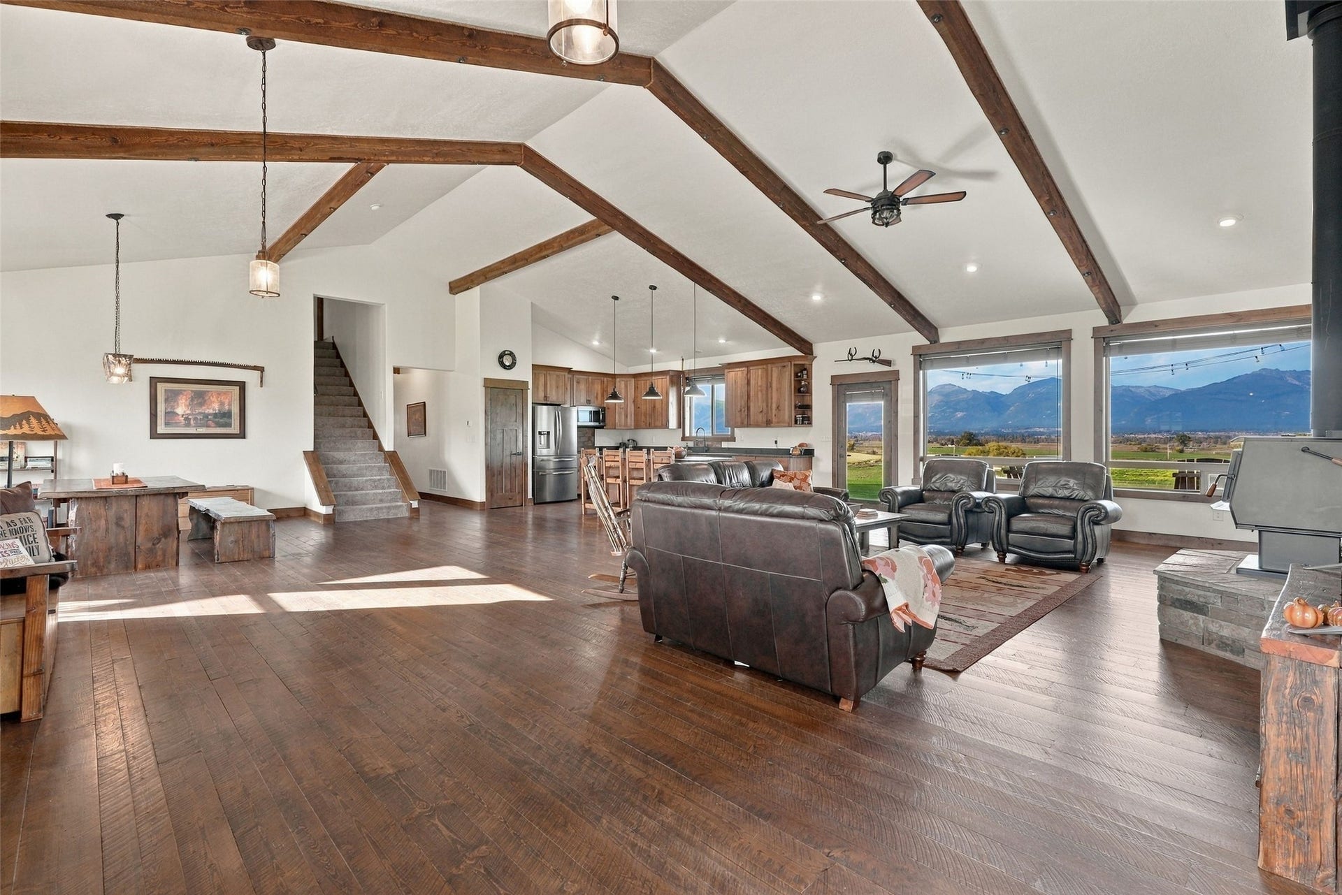 2015 View Lane, Corvallis, MT 59828 2015 View Lane, Corvallis, MT 59828