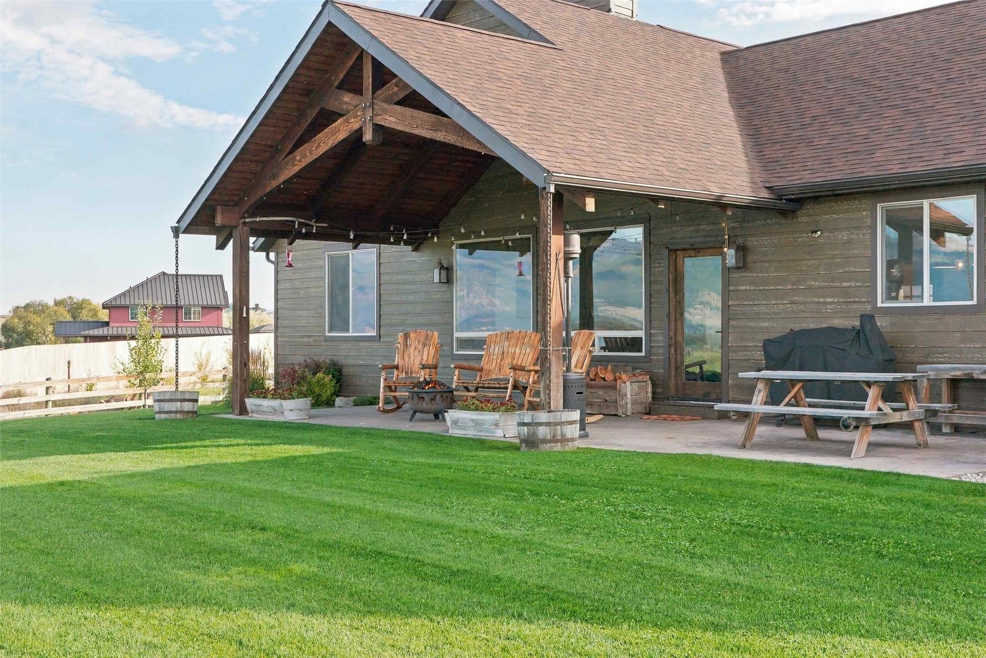 2015 View Lane, Corvallis, MT 59828 2015 View Lane, Corvallis, MT 59828