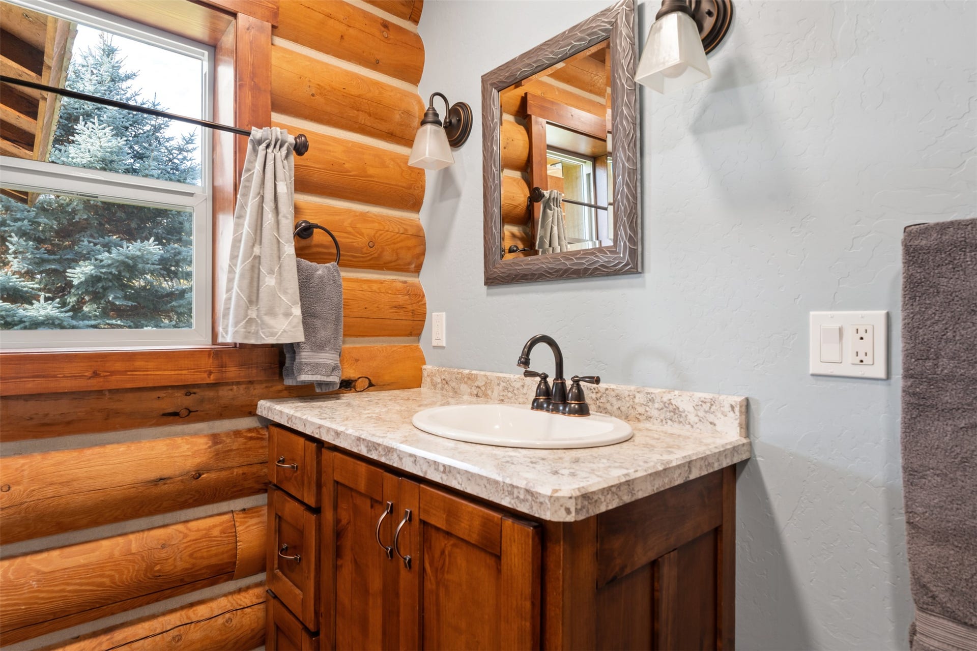 5165 Moores Way, Florence, MT 59833 Main home 2nd bathroom with shower