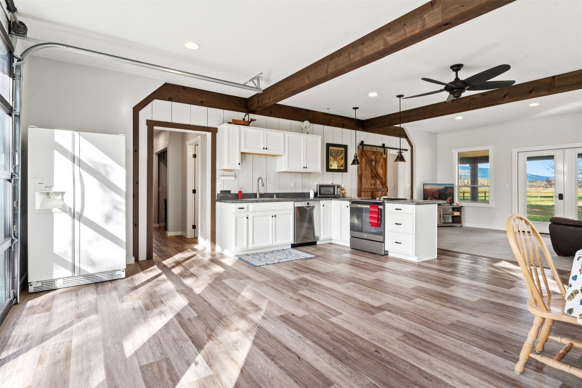 5165 Moores Way, Florence, MT 59833 Guest house kitchen