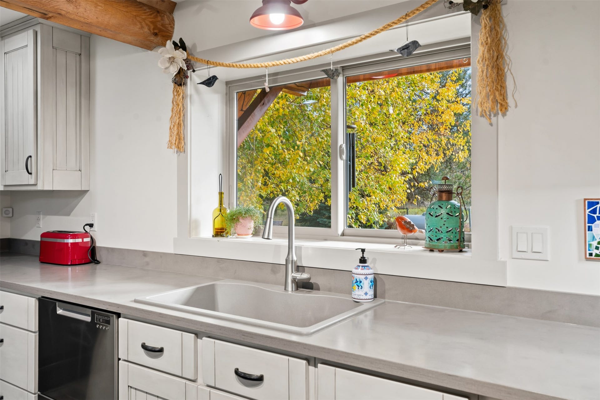 5165 Moores Way, Florence, MT 59833 Main home kitchen