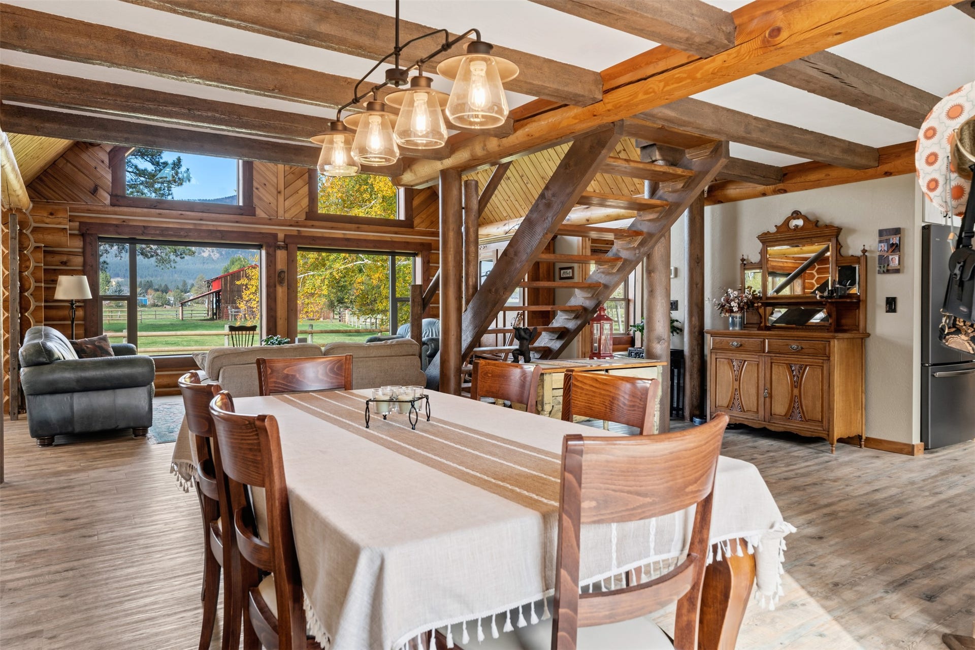 5165 Moores Way, Florence, MT 59833 Main home dining room