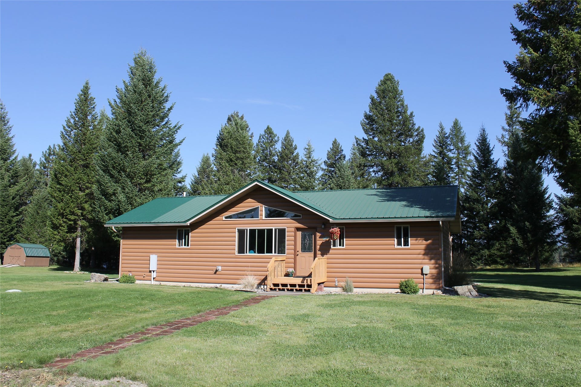 33 S Shore Drive, Trout Creek, MT 59874