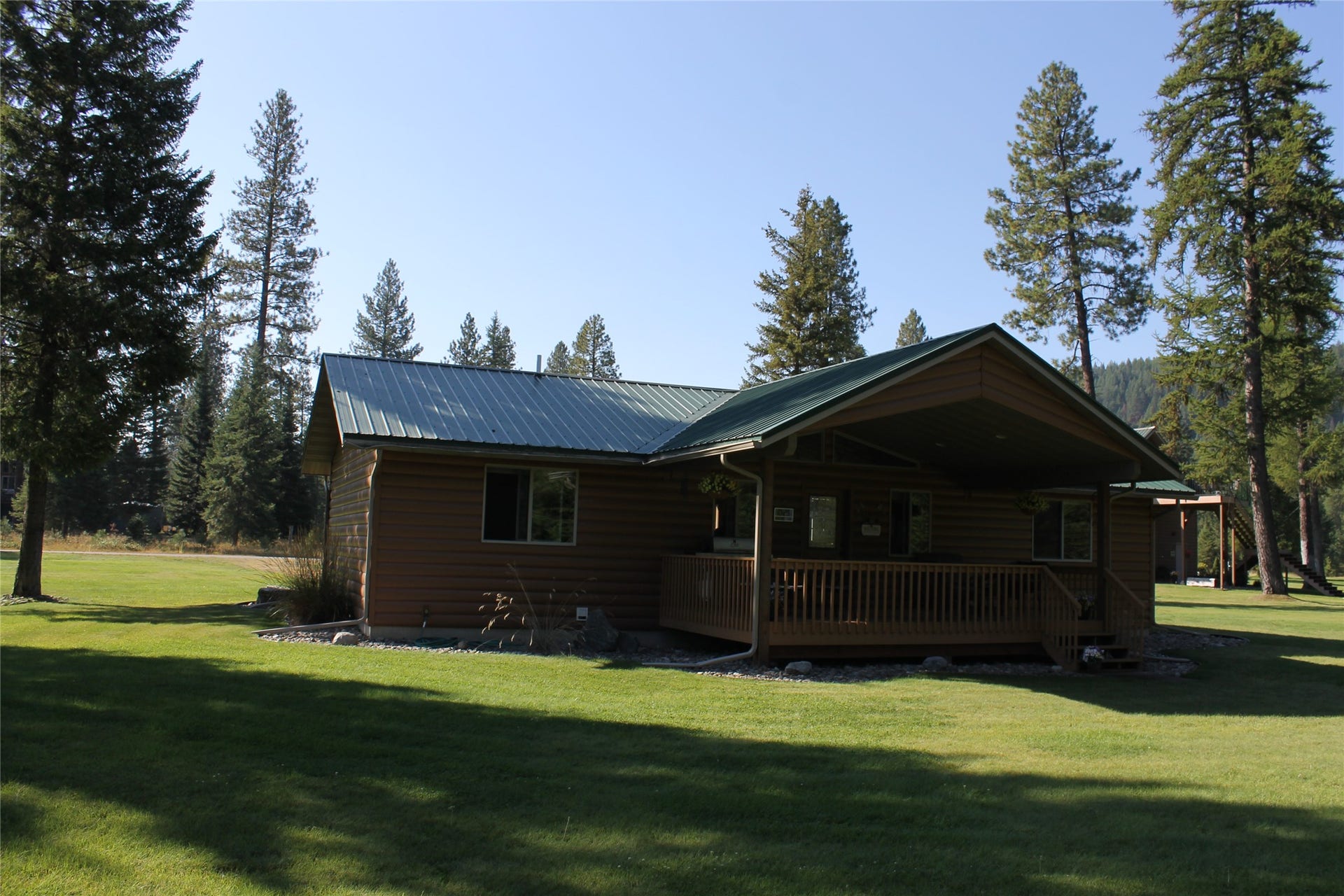 33 S Shore Drive, Trout Creek, MT 59874