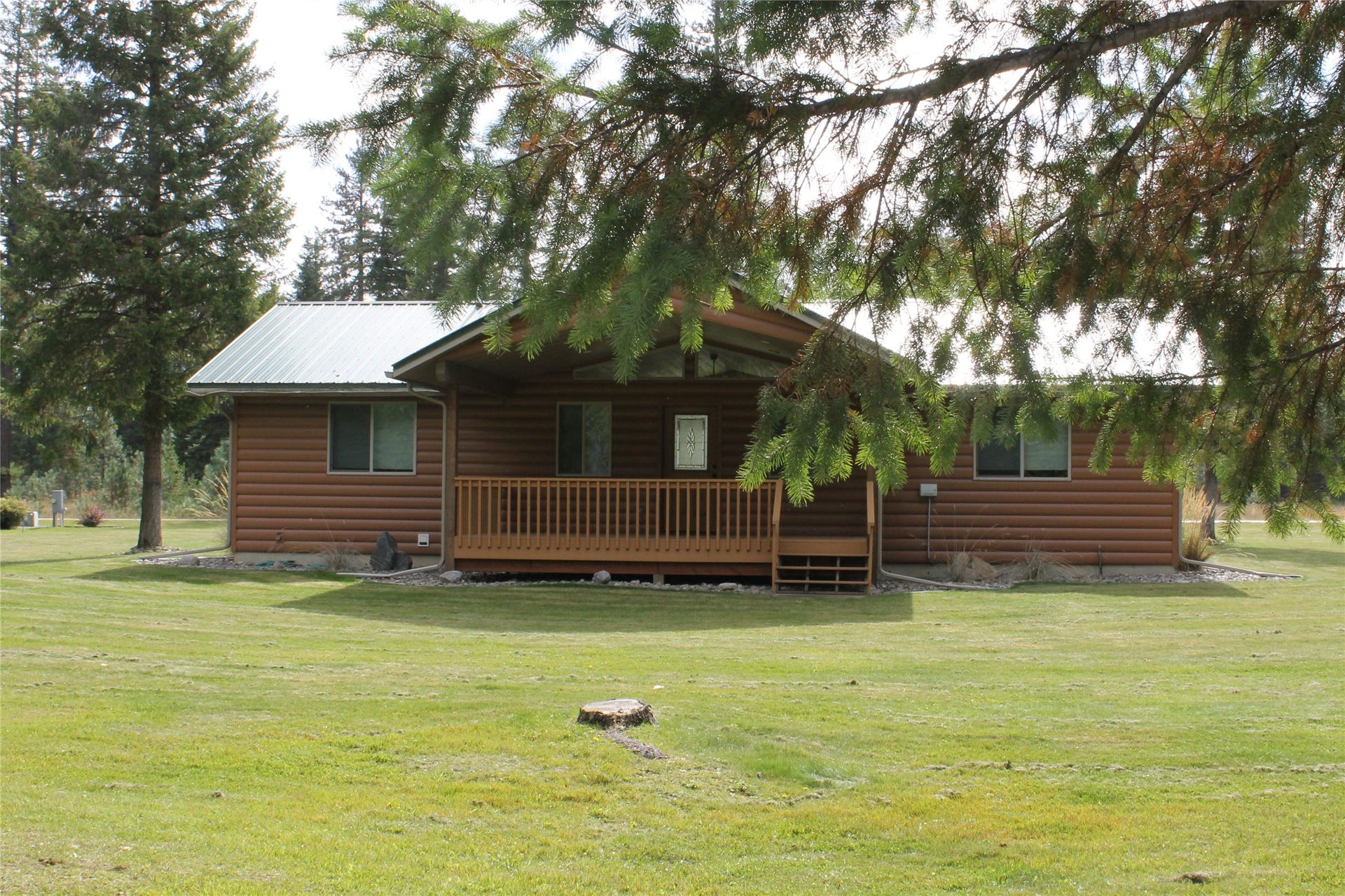 33 S Shore Drive, Trout Creek, MT 59874