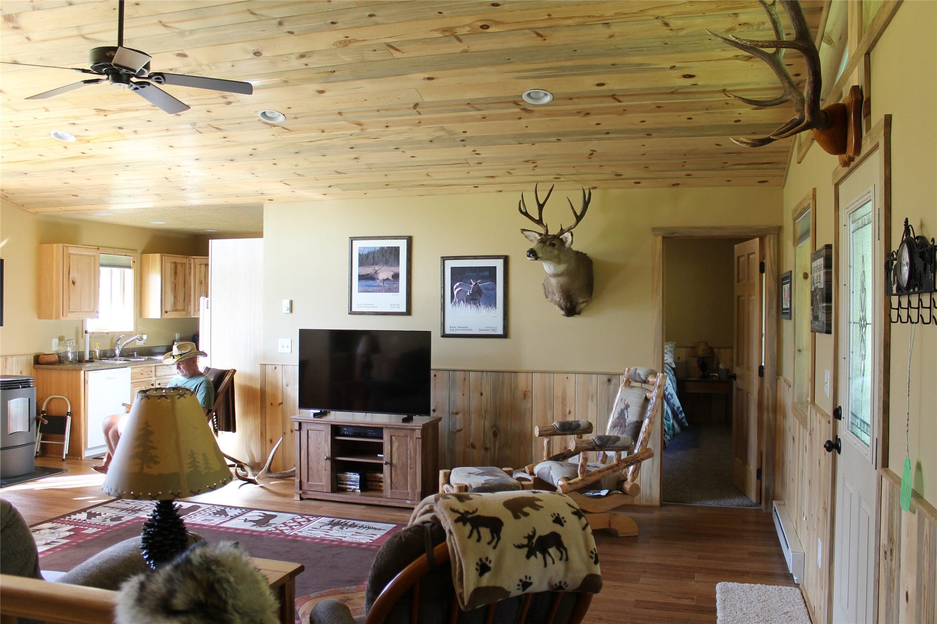 33 S Shore Drive, Trout Creek, MT 59874