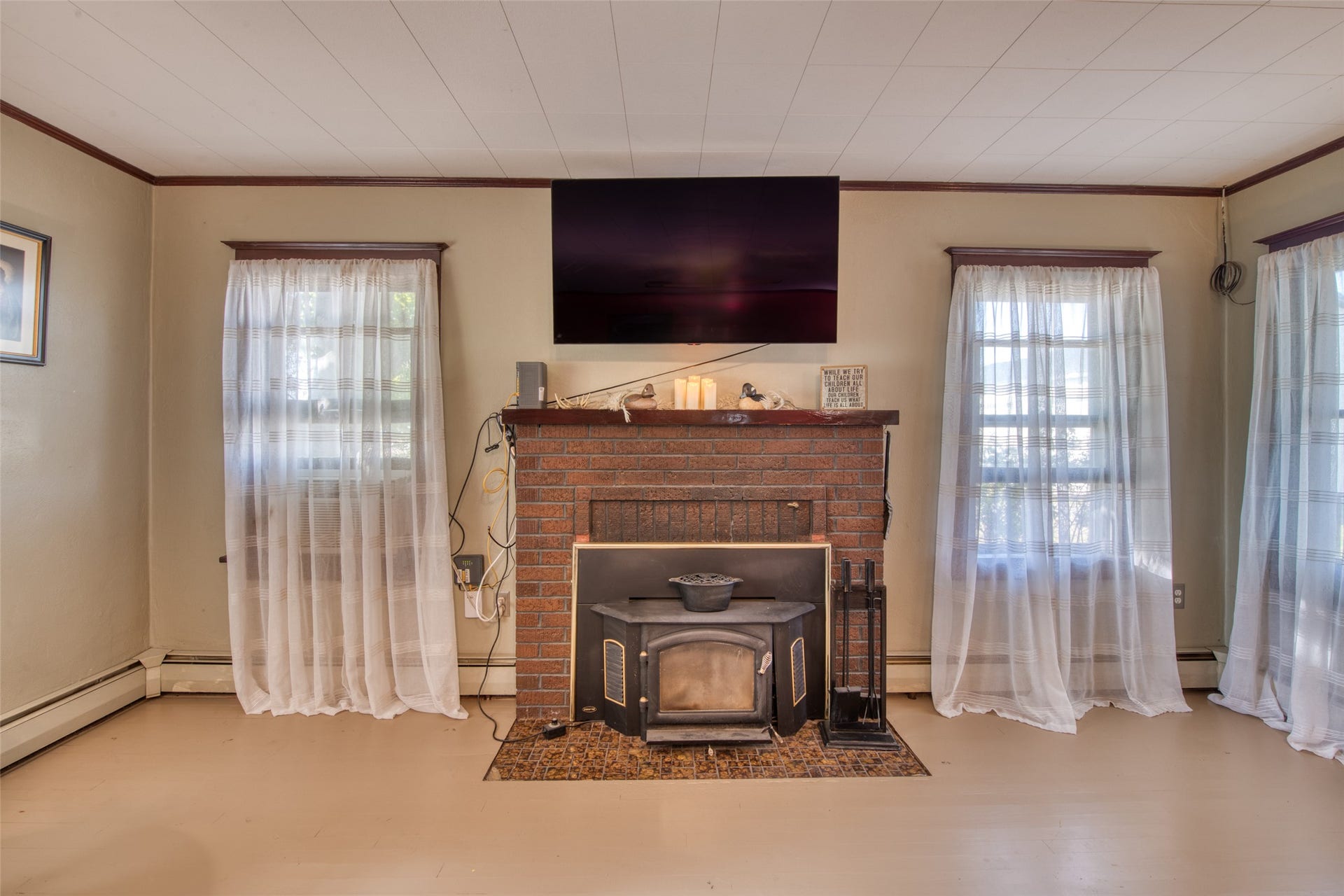 1321 Eastside Hwy, Corvallis, MT 59828