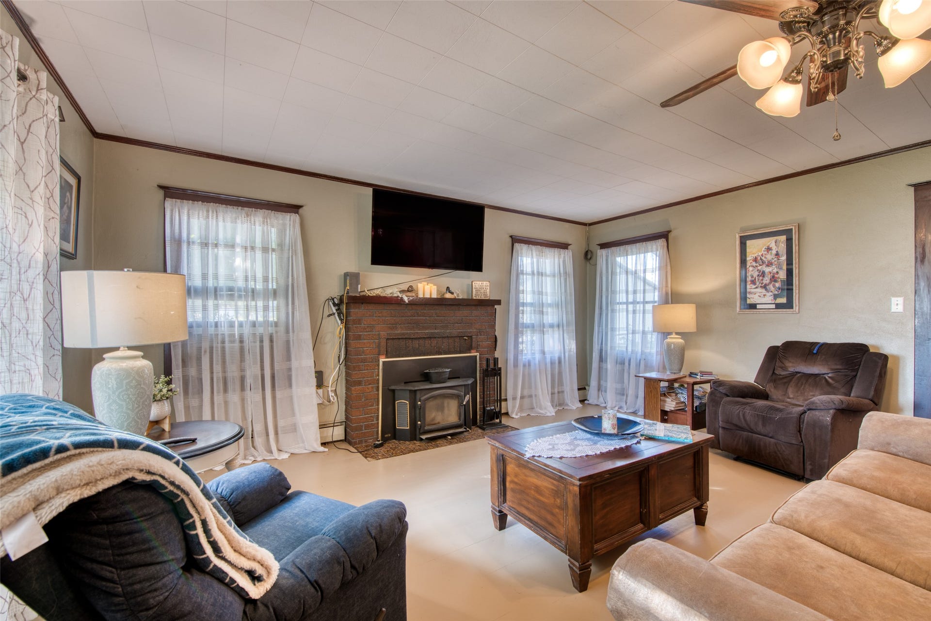 1321 Eastside Hwy, Corvallis, MT 59828