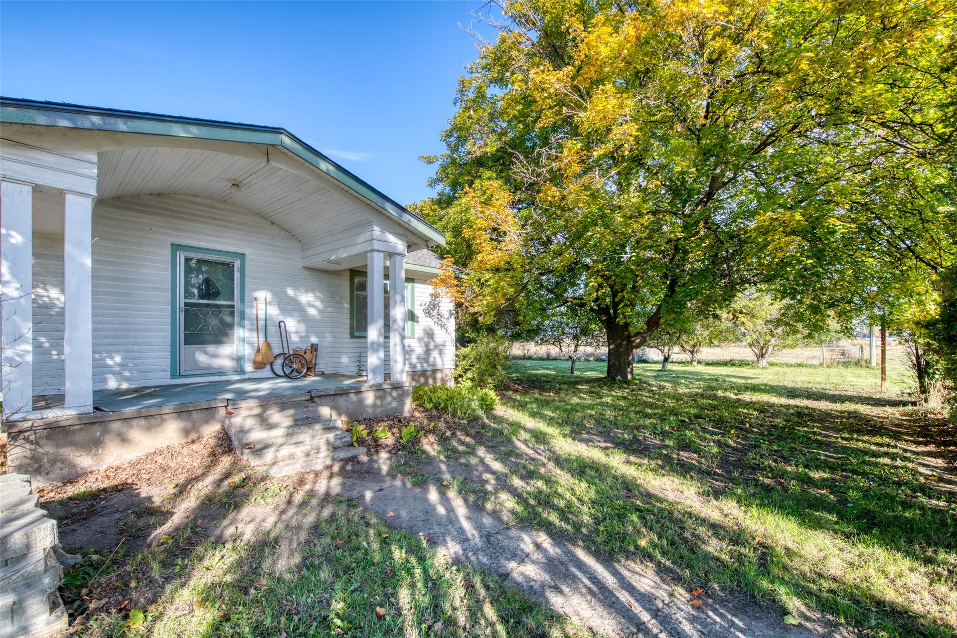 1321 Eastside Hwy, Corvallis, MT 59828