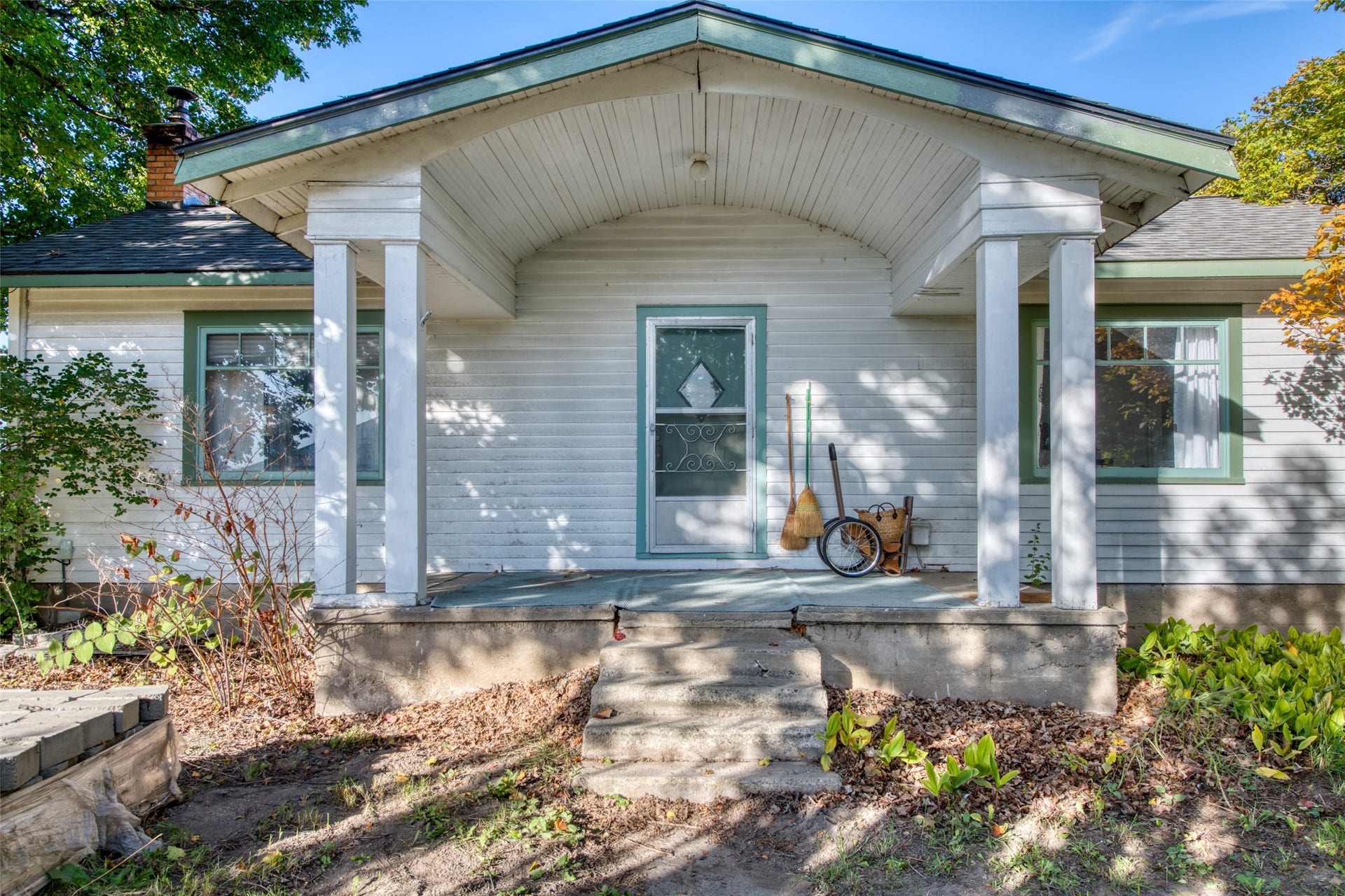 1321 Eastside Hwy, Corvallis, MT 59828