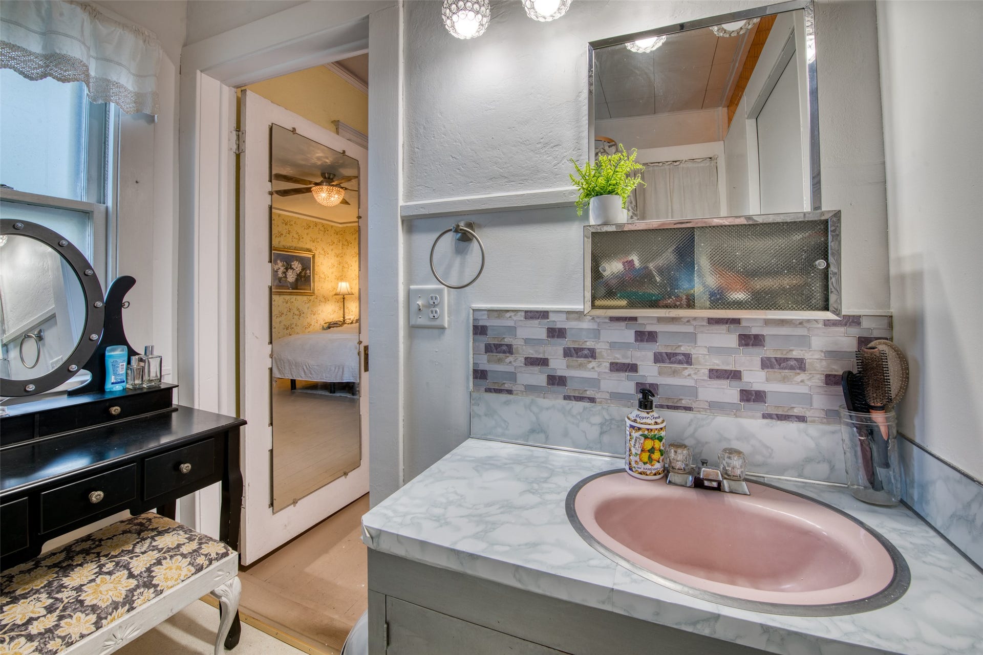 1321 Eastside Hwy, Corvallis, MT 59828