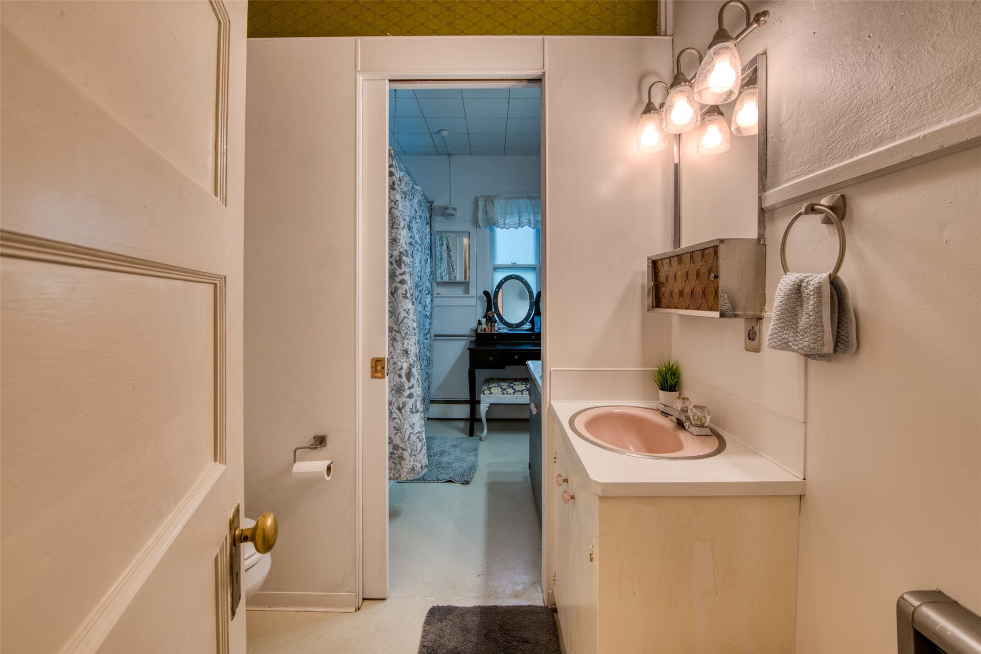1321 Eastside Hwy, Corvallis, MT 59828