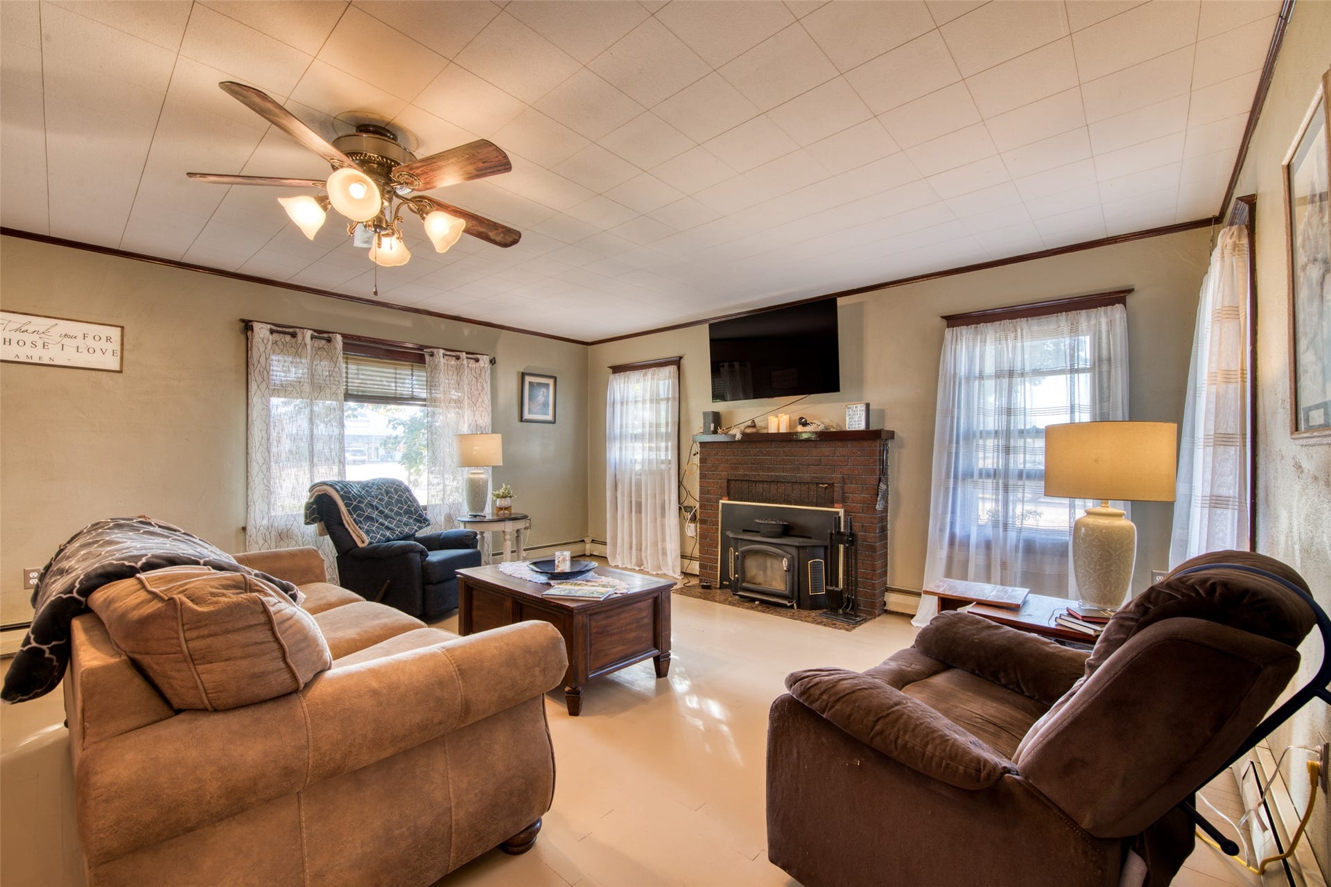 1321 Eastside Hwy, Corvallis, MT 59828