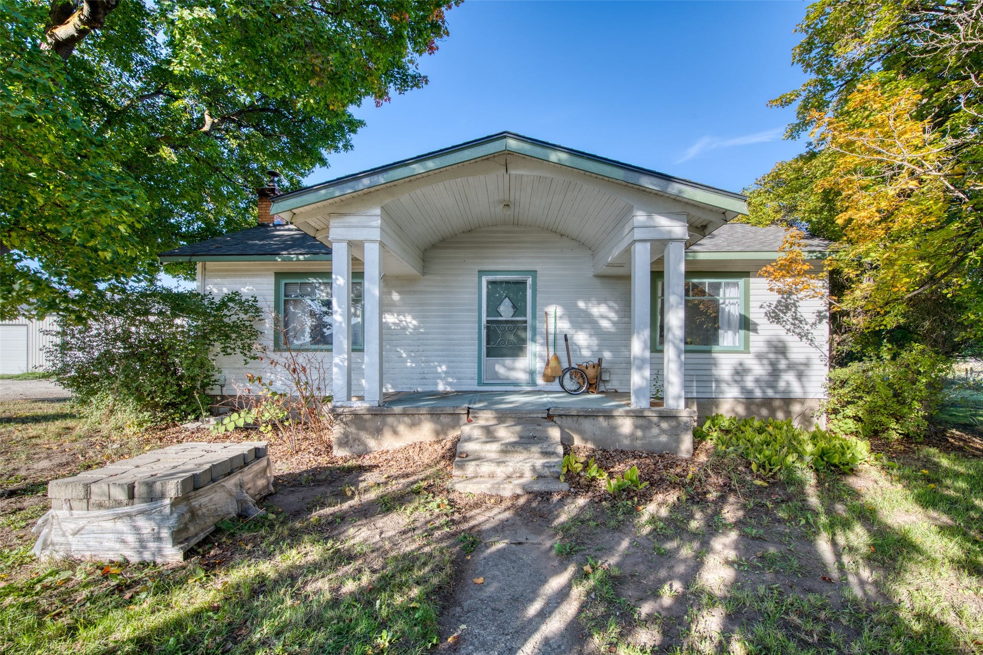 1321 Eastside Hwy, Corvallis, MT 59828