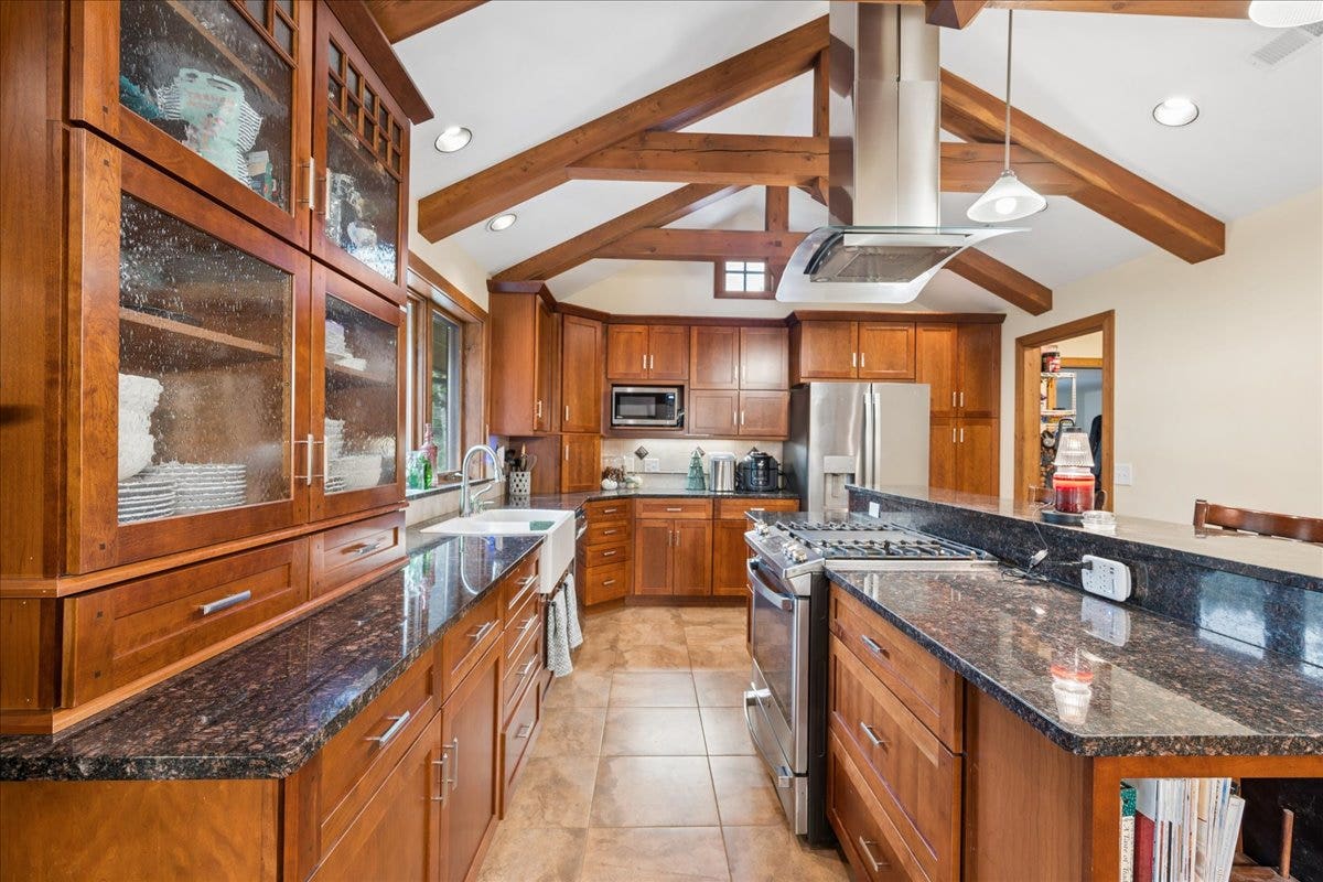 245 Foys Canyon Road, Kalispell, MT 59901