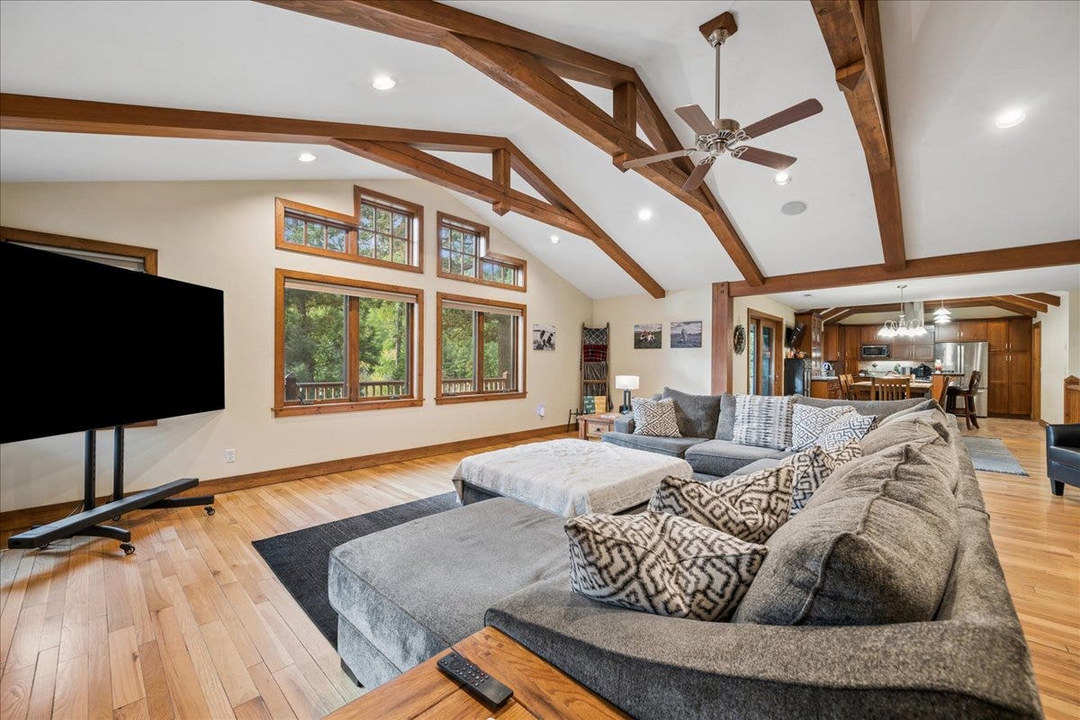 245 Foys Canyon Road, Kalispell, MT 59901
