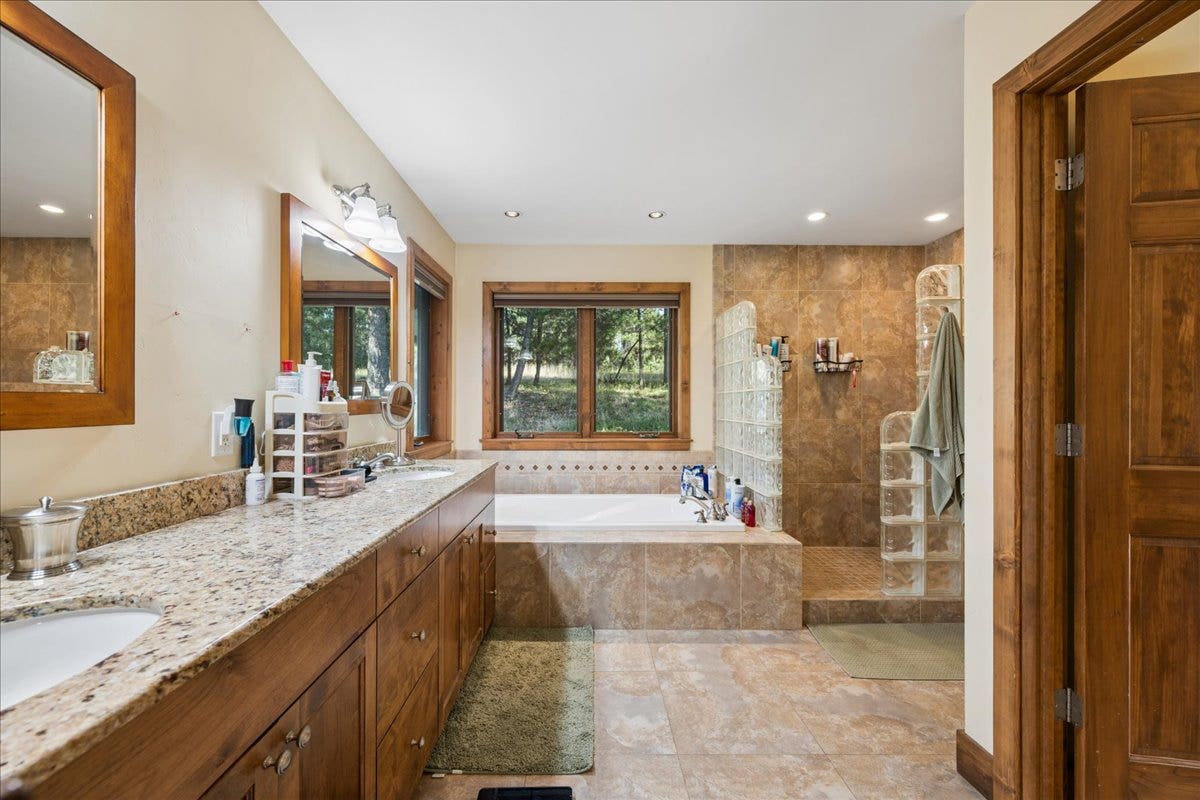 245 Foys Canyon Road, Kalispell, MT 59901