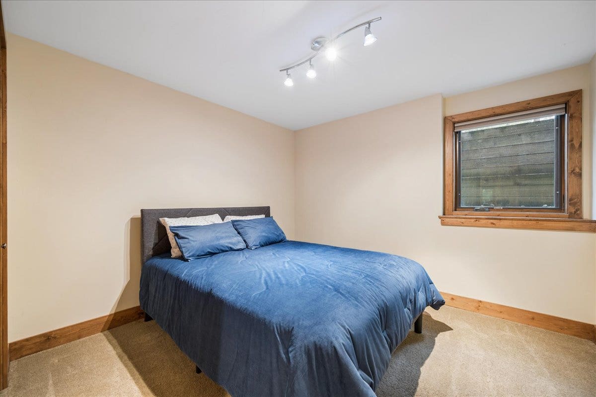 245 Foys Canyon Road, Kalispell, MT 59901