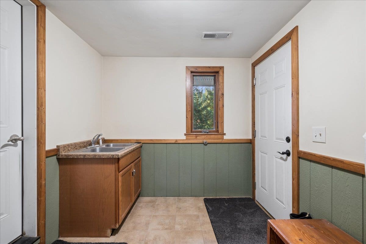 245 Foys Canyon Road, Kalispell, MT 59901