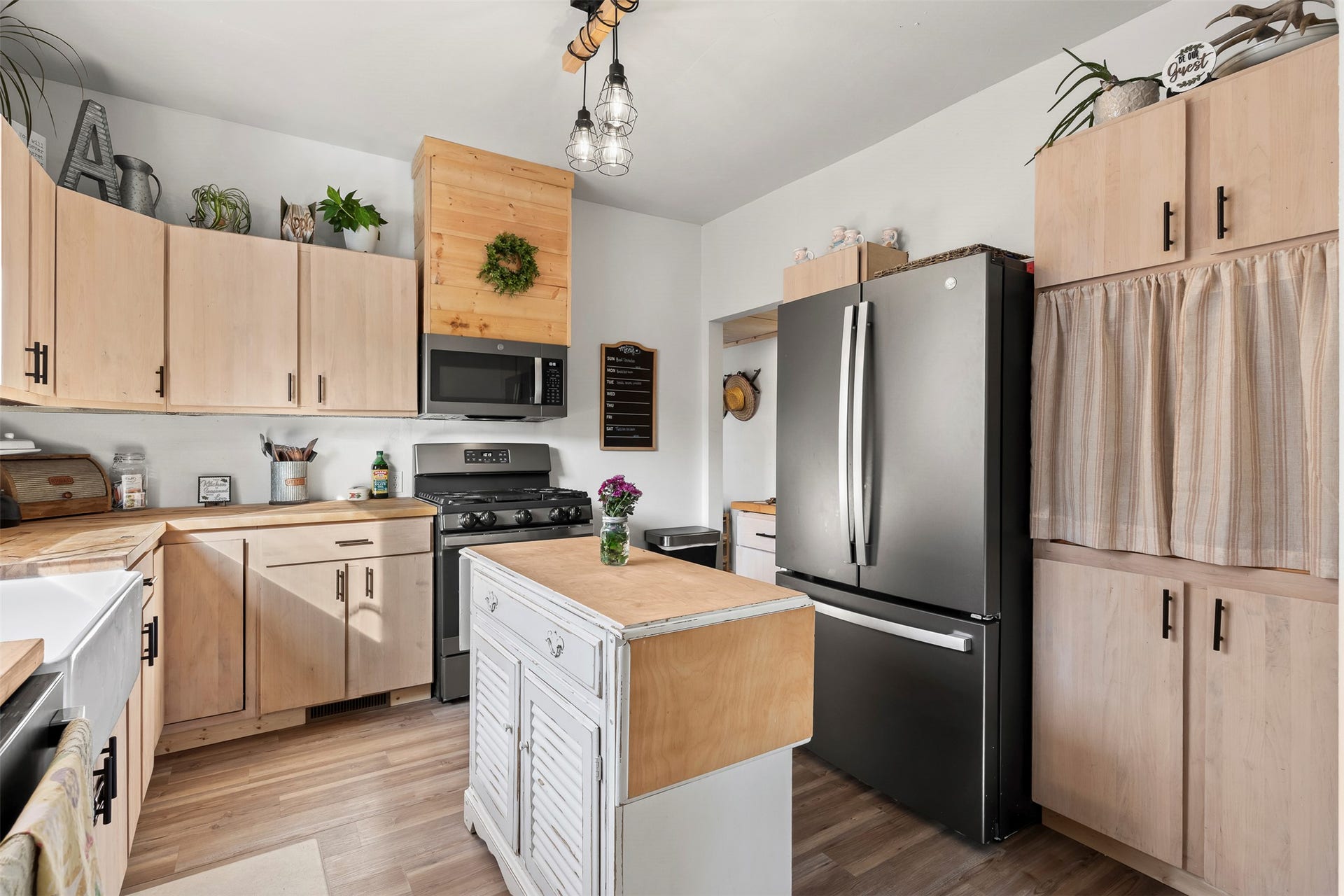 2840 Floral Boulevard, Butte, MT 59701 2840 Floral Boulevard, Butte, MT 59701