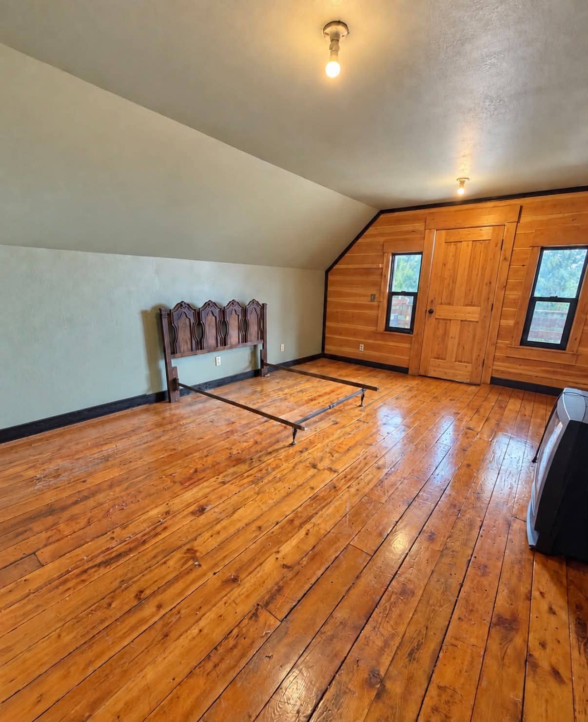 upstairs bedroom
