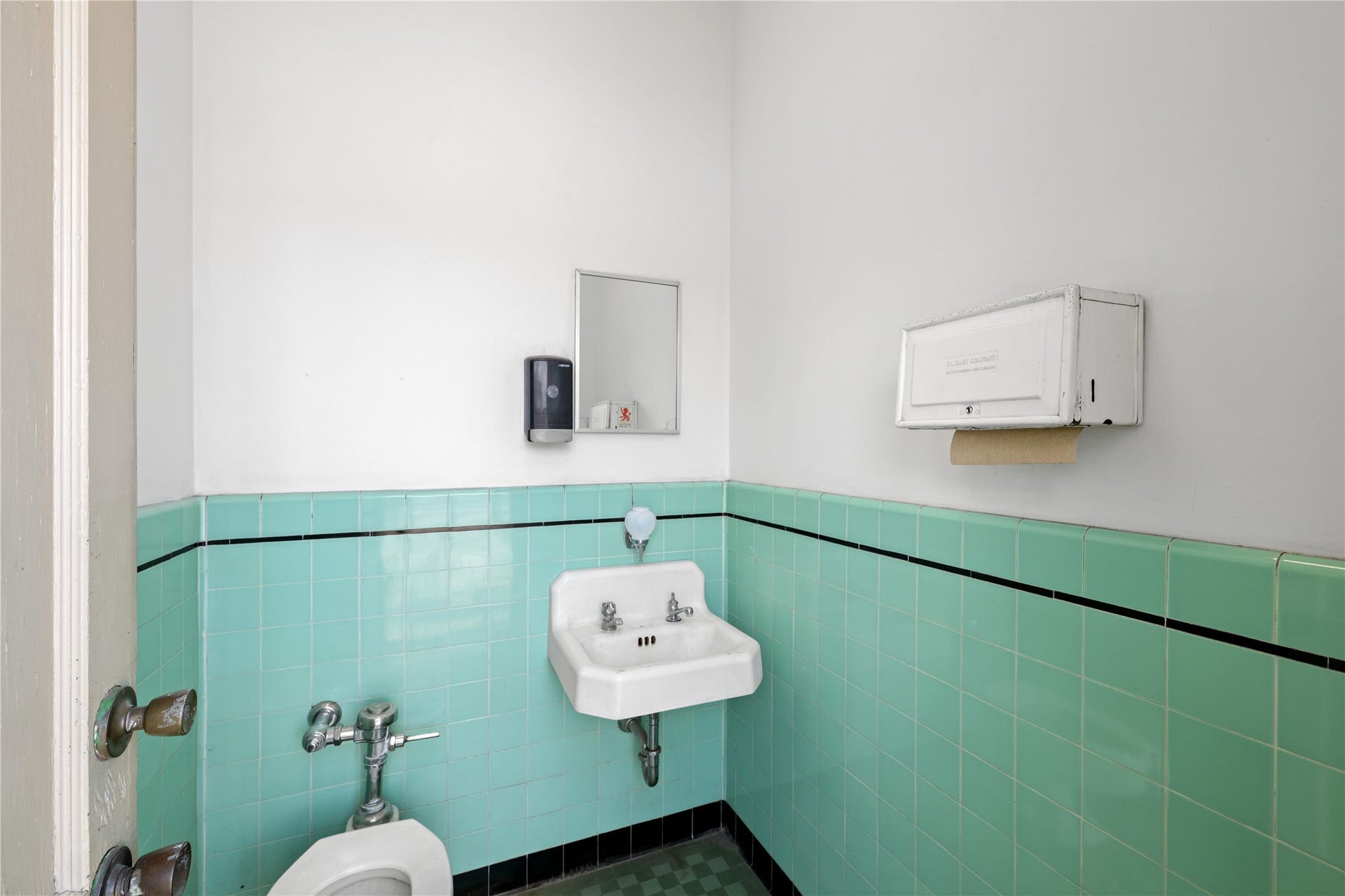 701 E Park Avenue, Anaconda, MT 59711 701 E Park Avenue, Anaconda, MT 59711