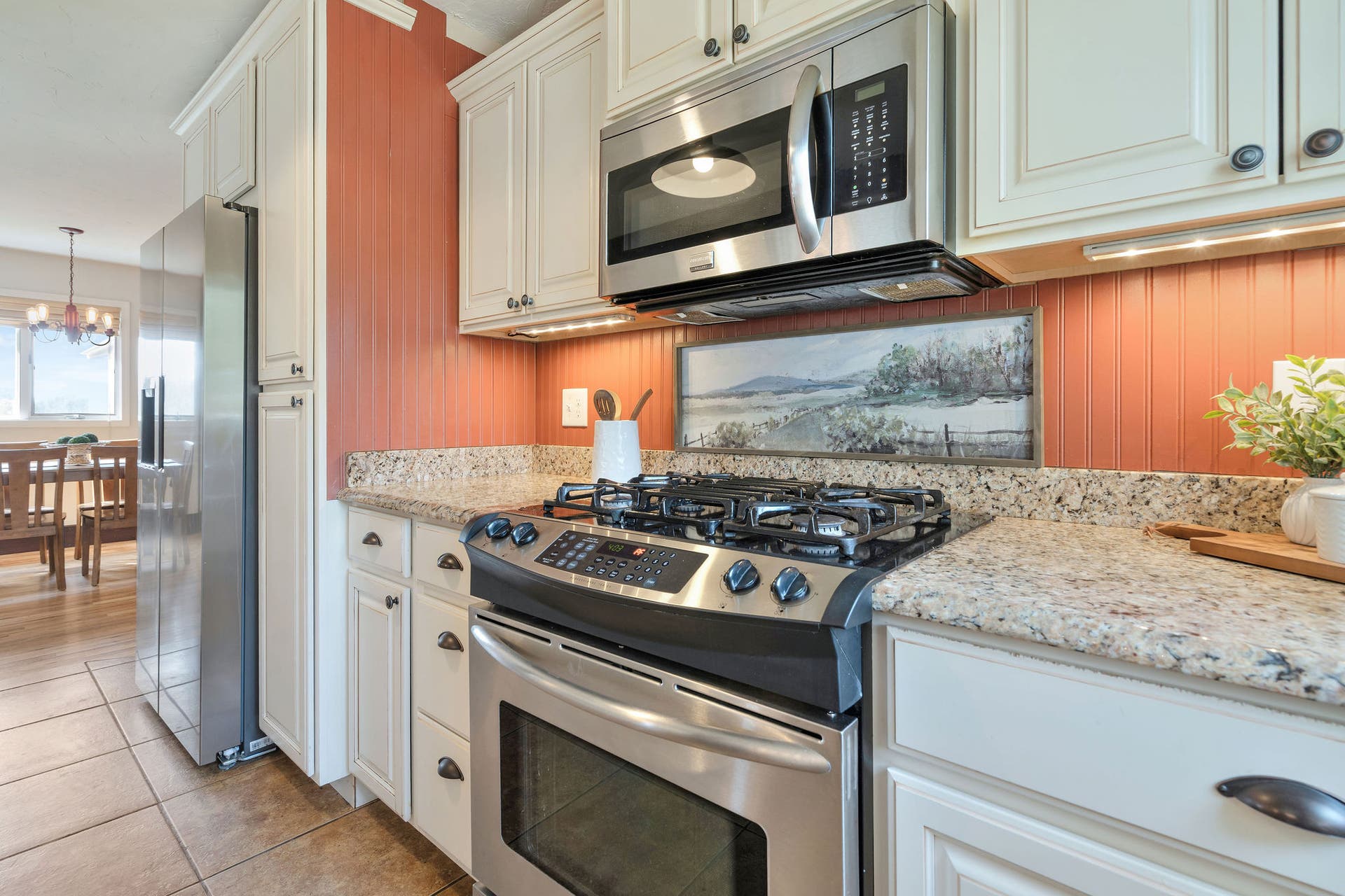 170 Kohler Lake Lane, Kalispell, MT 59901 Kitchen, Stainless Steel Appliances, Open Floor plan