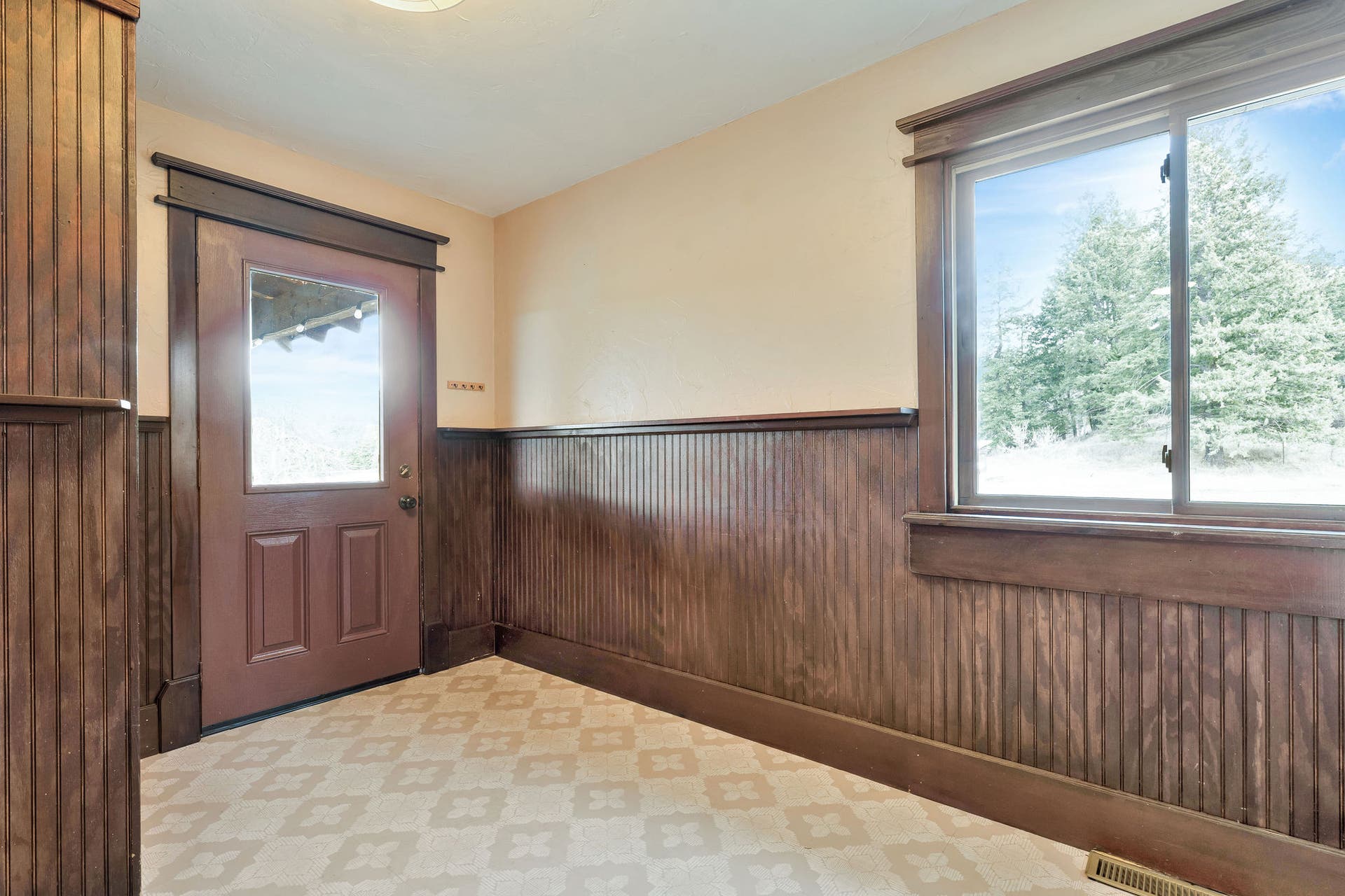 170 Kohler Lake Lane, Kalispell, MT 59901 Mudroom