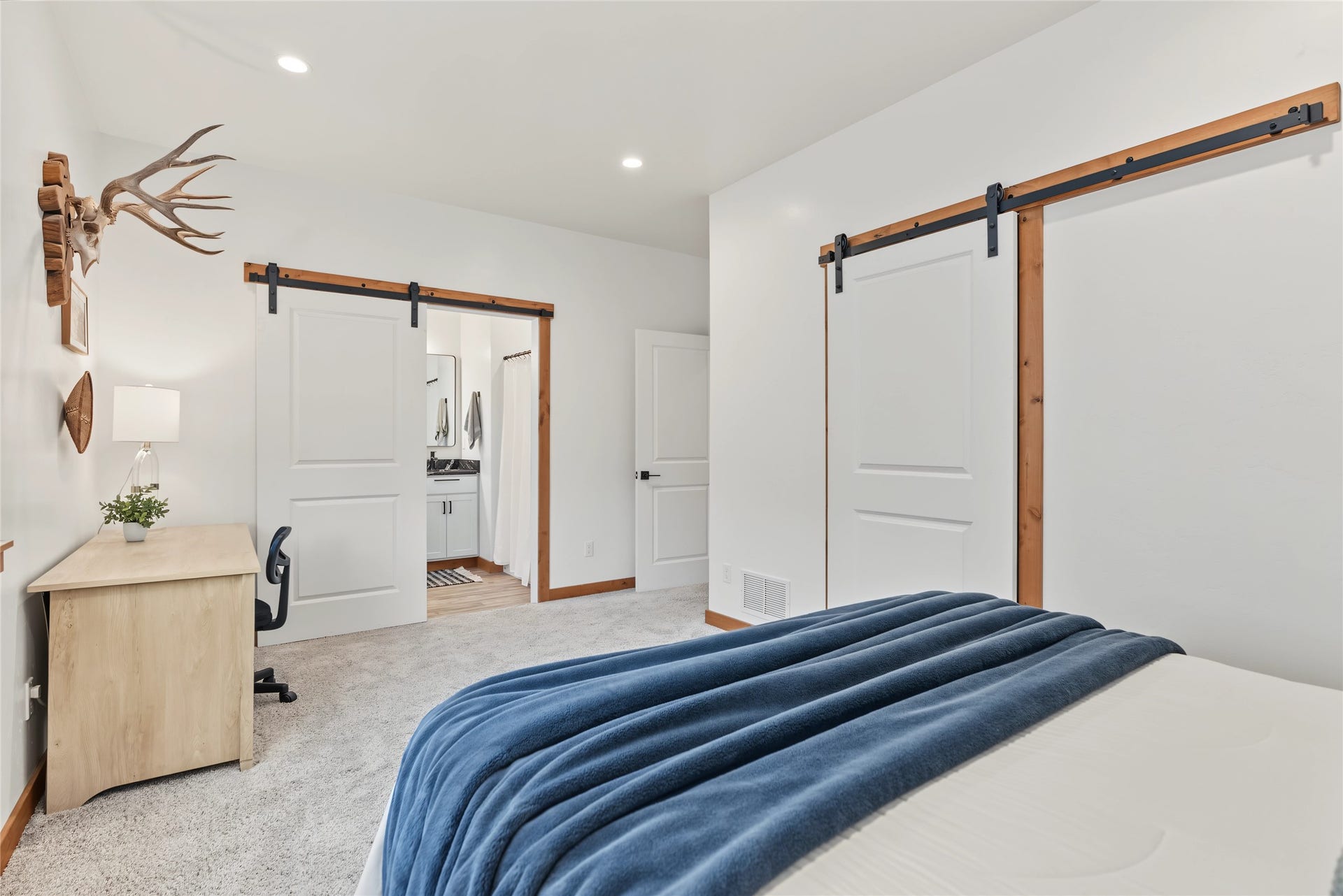 710 August Way, Kalispell, MT 59901 Primary bedroom w/access to bathroom and walk-in closet
