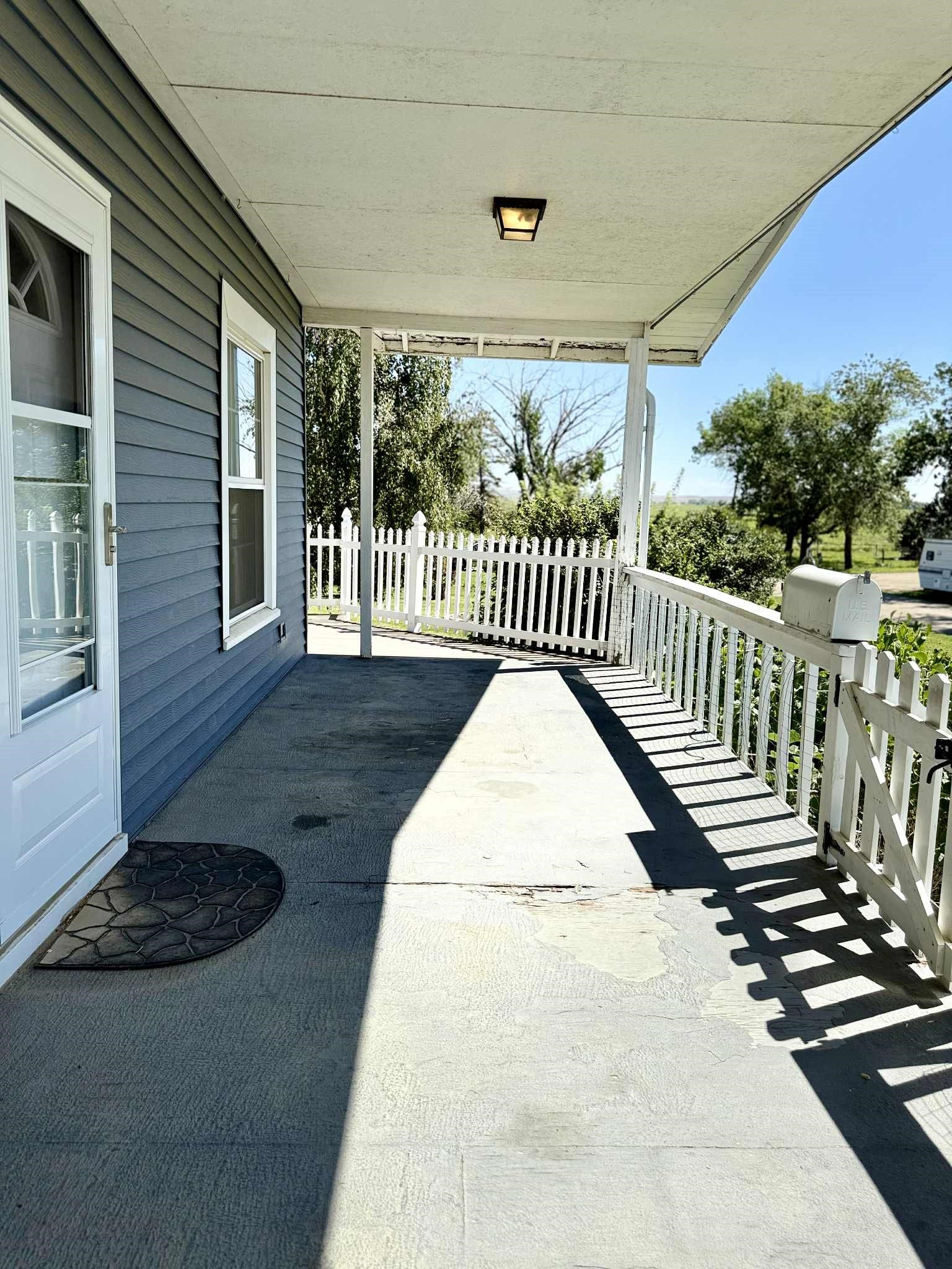 Front portion of wrap around deck