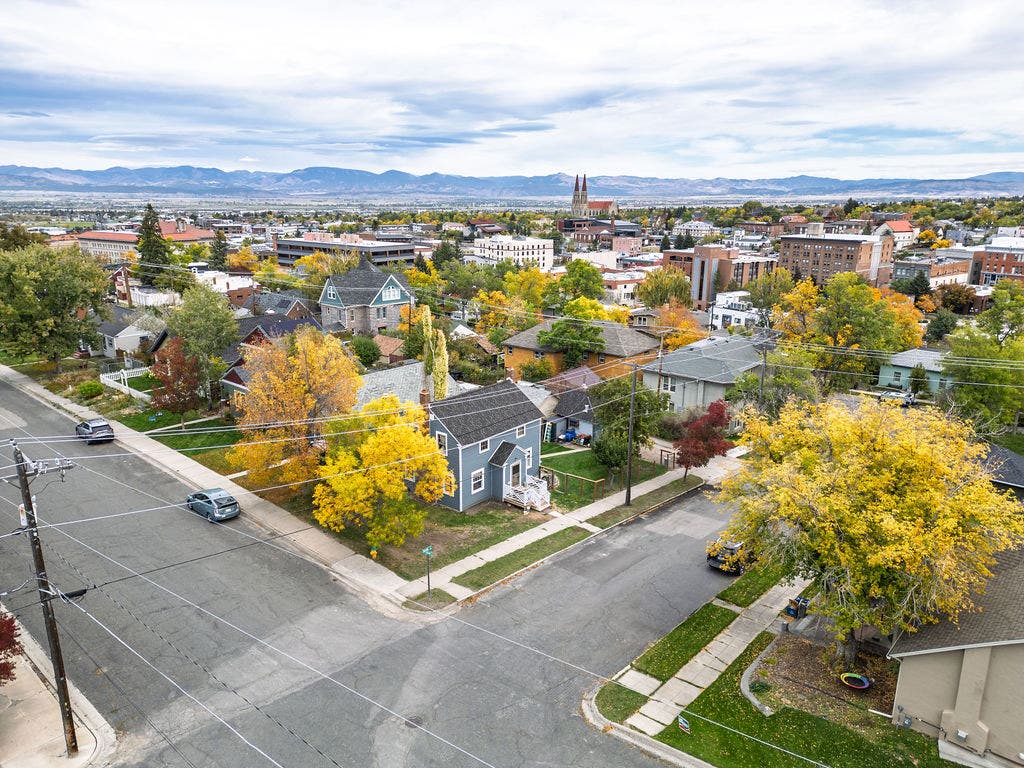 220 Adams Street, Helena, MT 59601 220 Adams Street, Helena, MT 59601