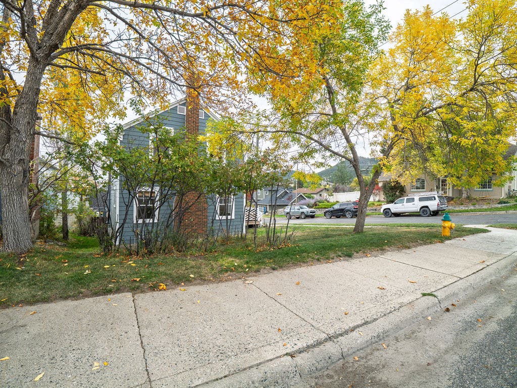 220 Adams Street, Helena, MT 59601 220 Adams Street, Helena, MT 59601