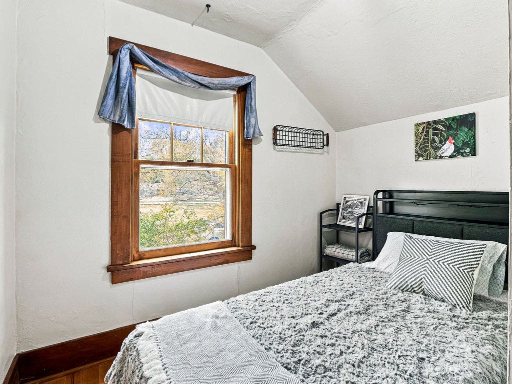 220 Adams Street, Helena, MT 59601 220 Adams Street, Helena, MT 59601